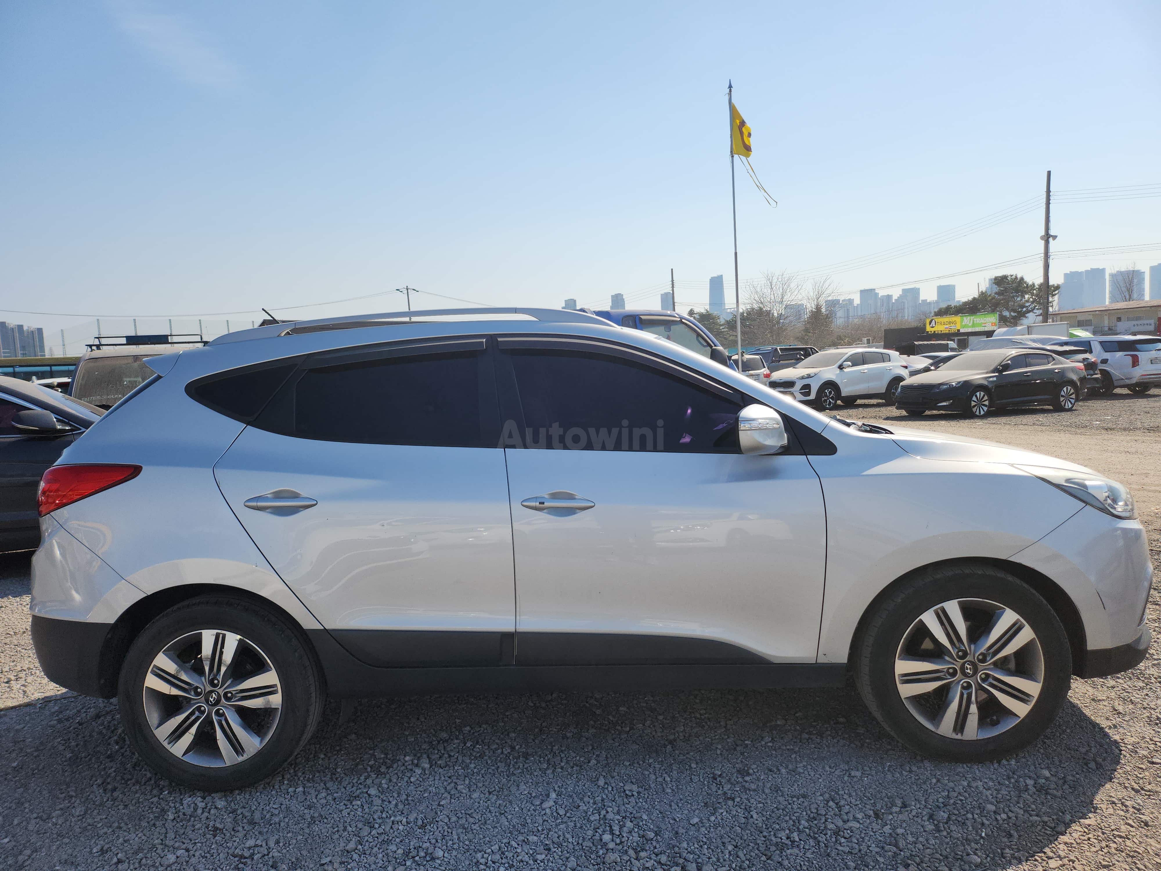 2015 HYUNDAI TUCSON VIN: KMHJT81VBFU041435