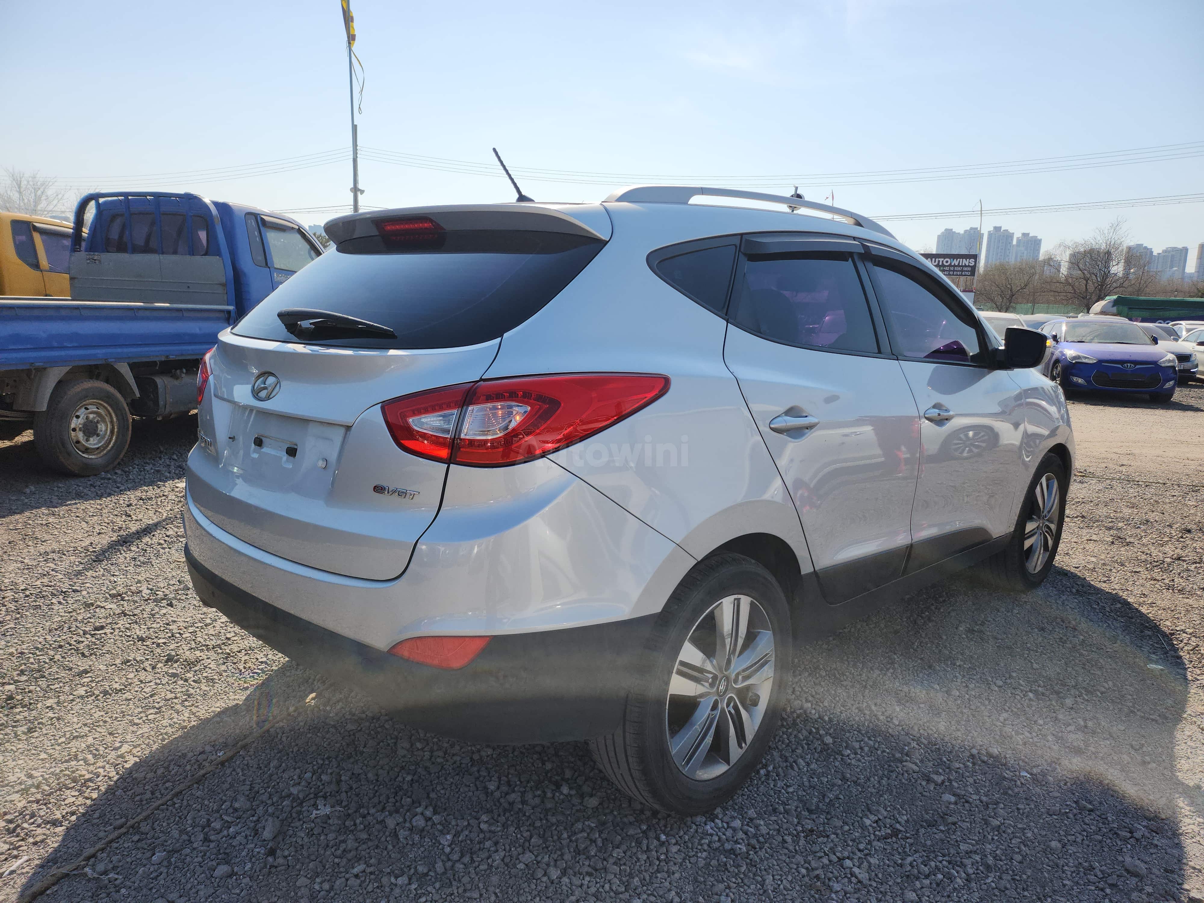 2015 HYUNDAI TUCSON VIN: KMHJT81VBFU041435