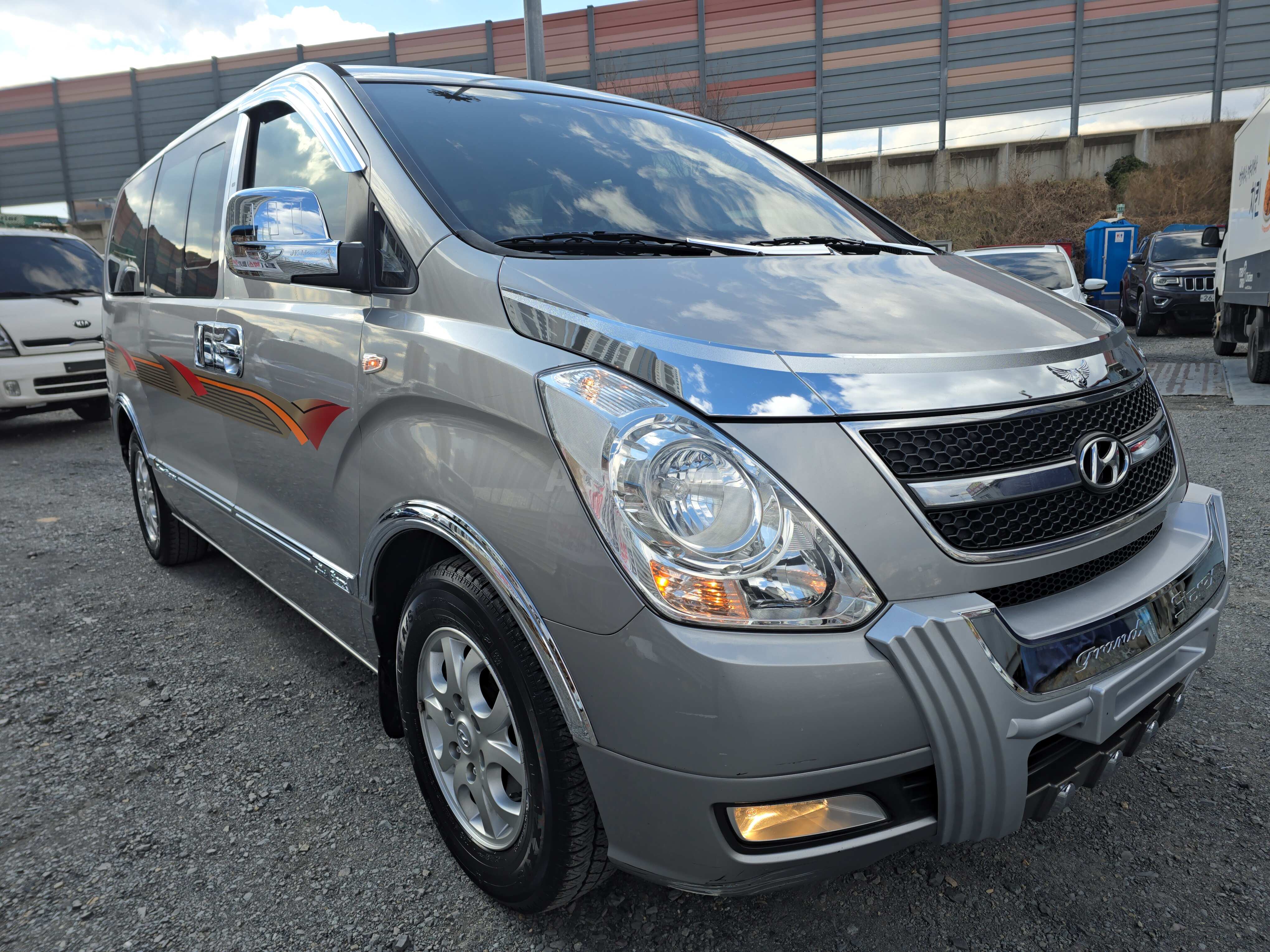 2012 HYUNDAI STAREX VIN: KMJWA37KBCU479743