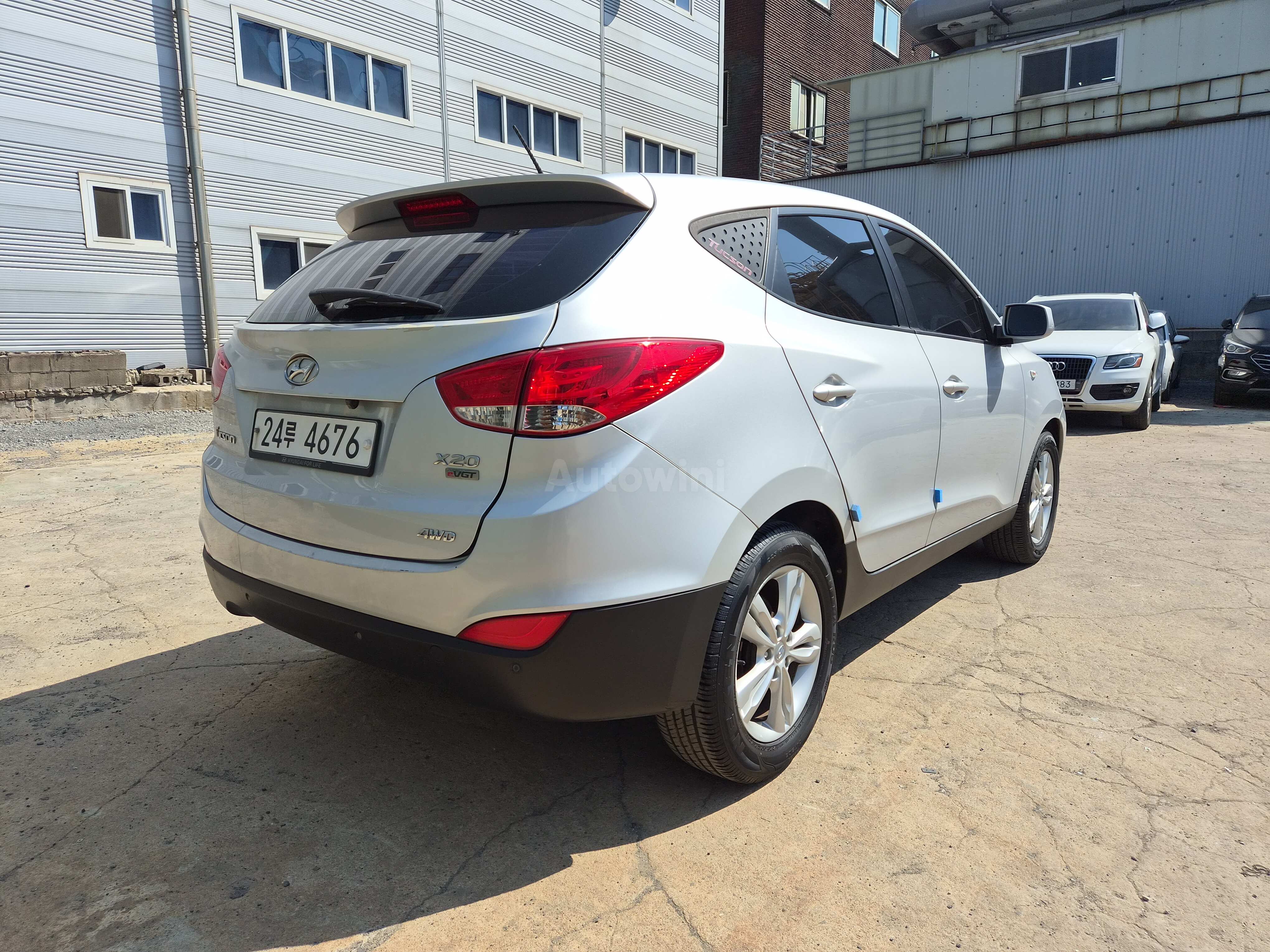 2012 HYUNDAI TUCSON VIN: KMHJT81VDCU517828