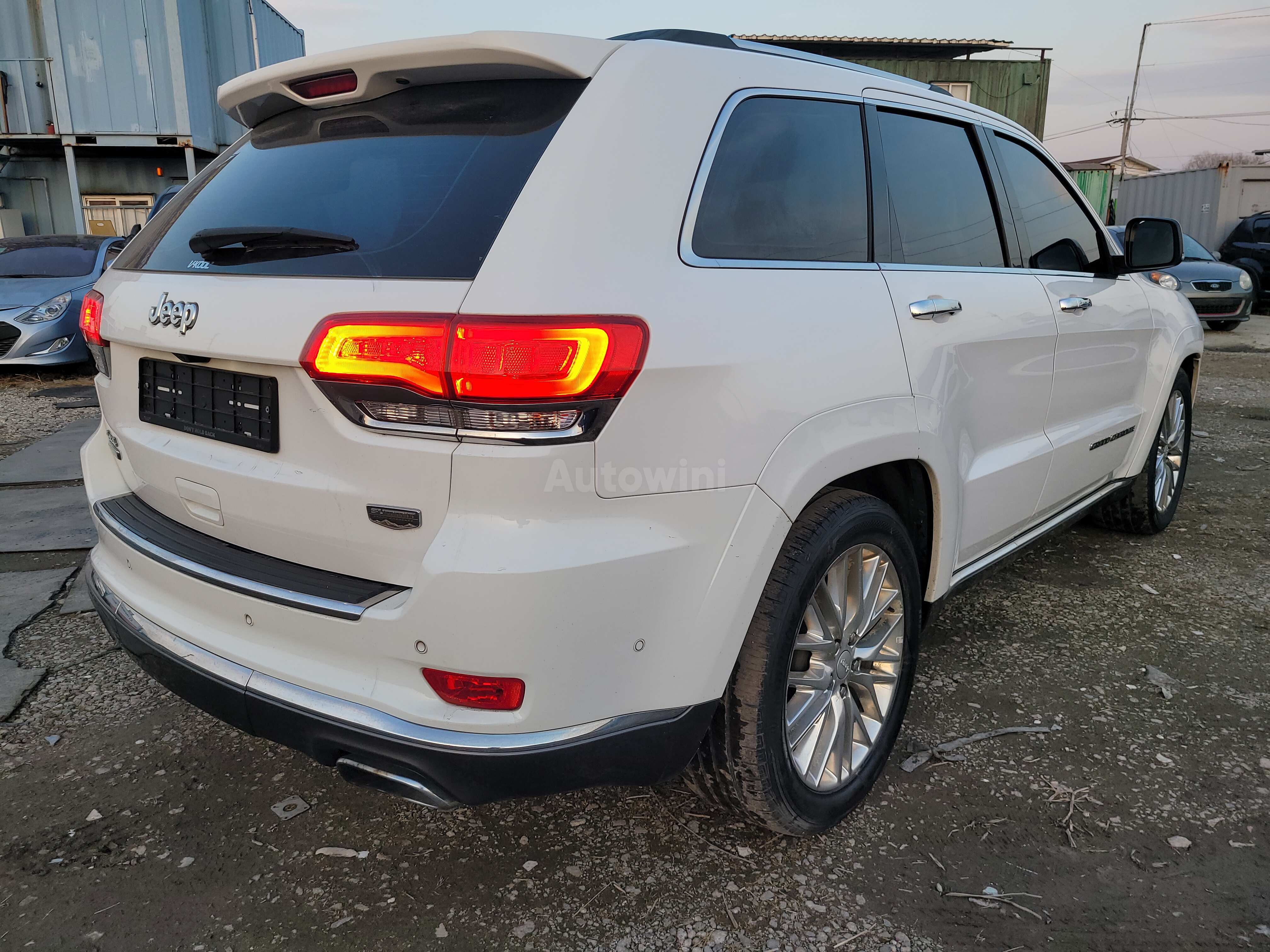 2018 JEEP CHEROKEE VIN: 1C4RJFJM8JC164220