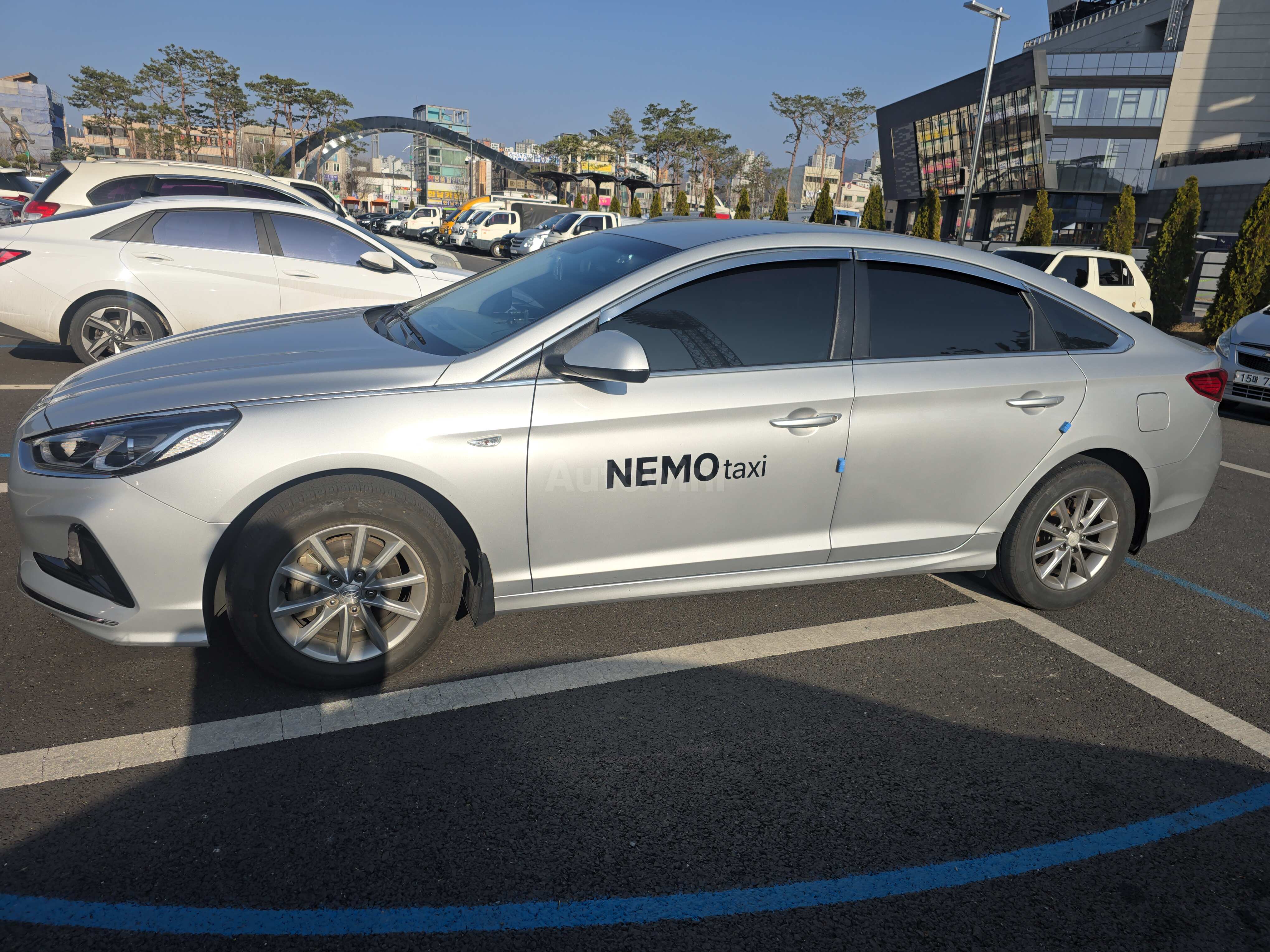 2019 HYUNDAI SONATA VIN: KMHE341DBKA500283