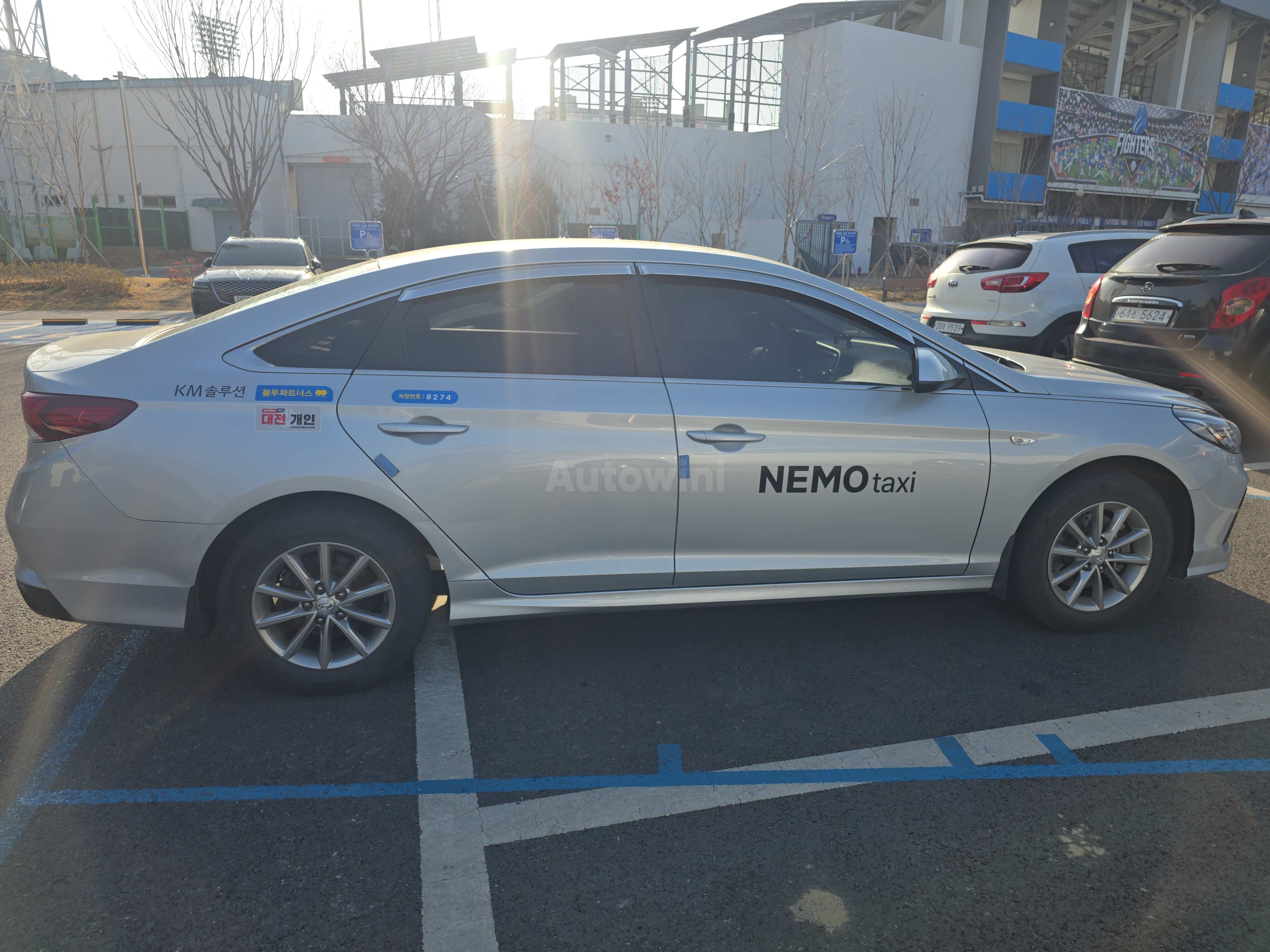 2019 HYUNDAI SONATA VIN: KMHE341DBKA500283