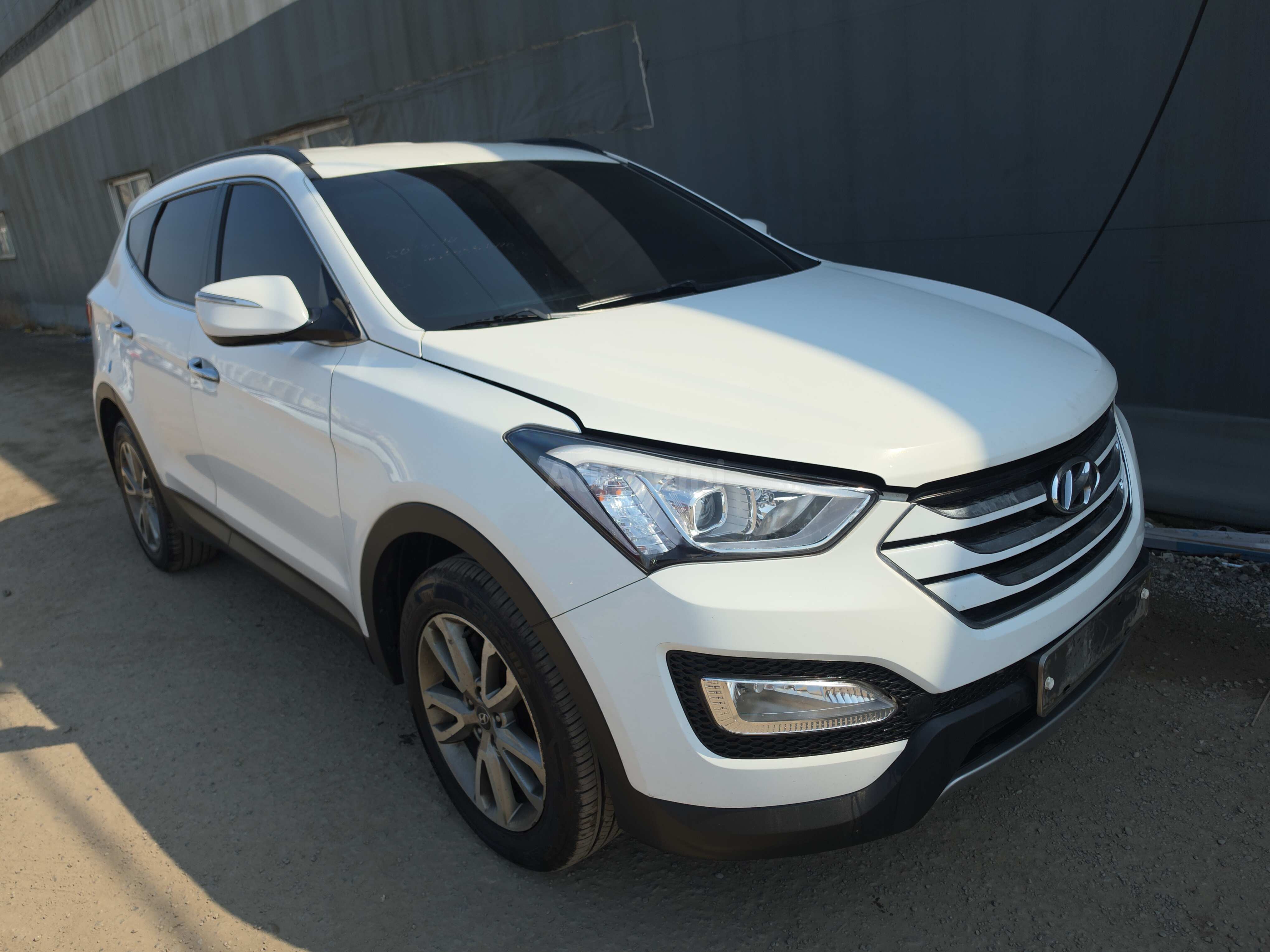 2014 HYUNDAI SANTAFE VIN: KMHSW81UBEU237455