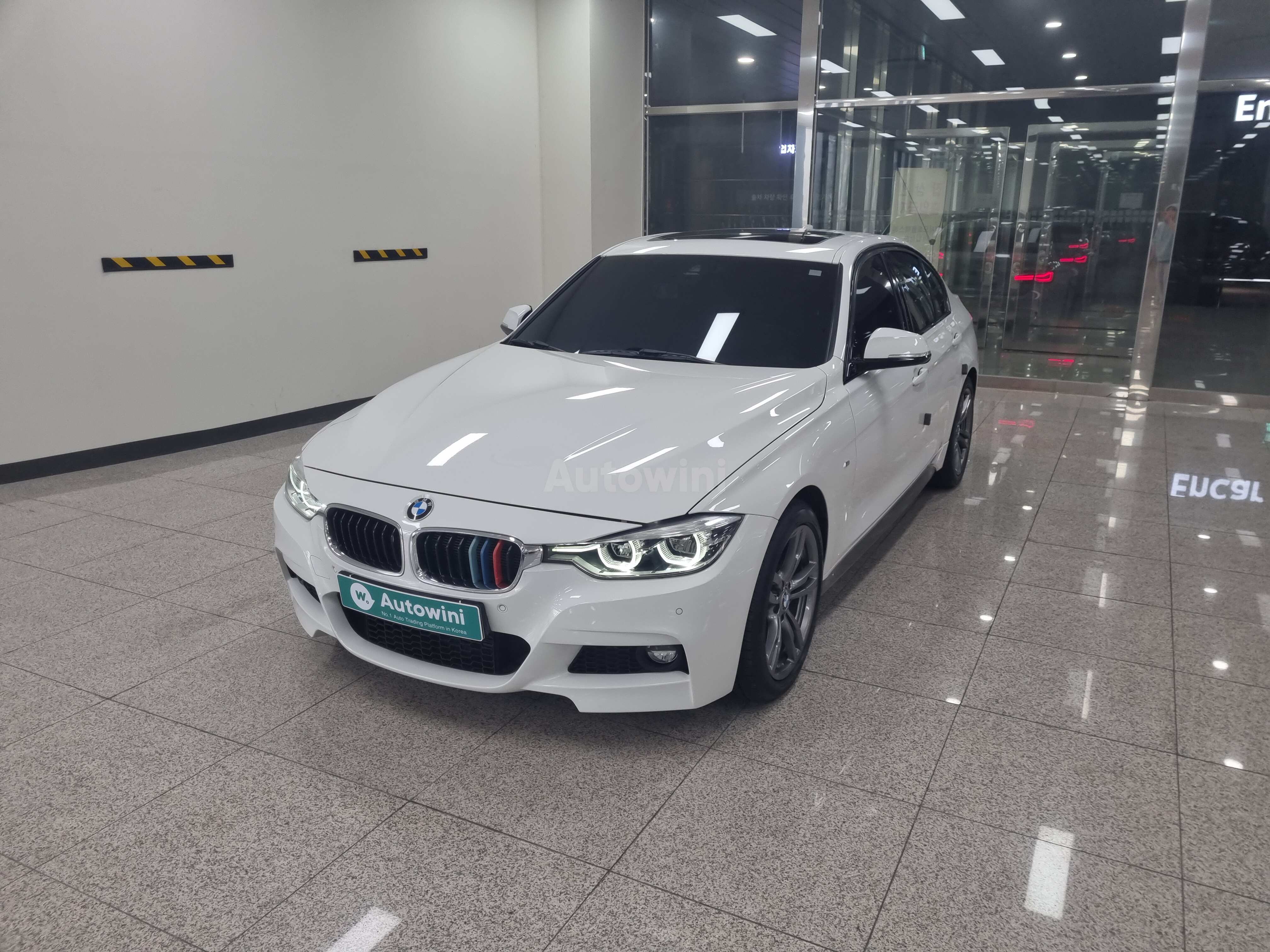 2016 BMW 3 SERIES VIN: WBA8C5100GK640145