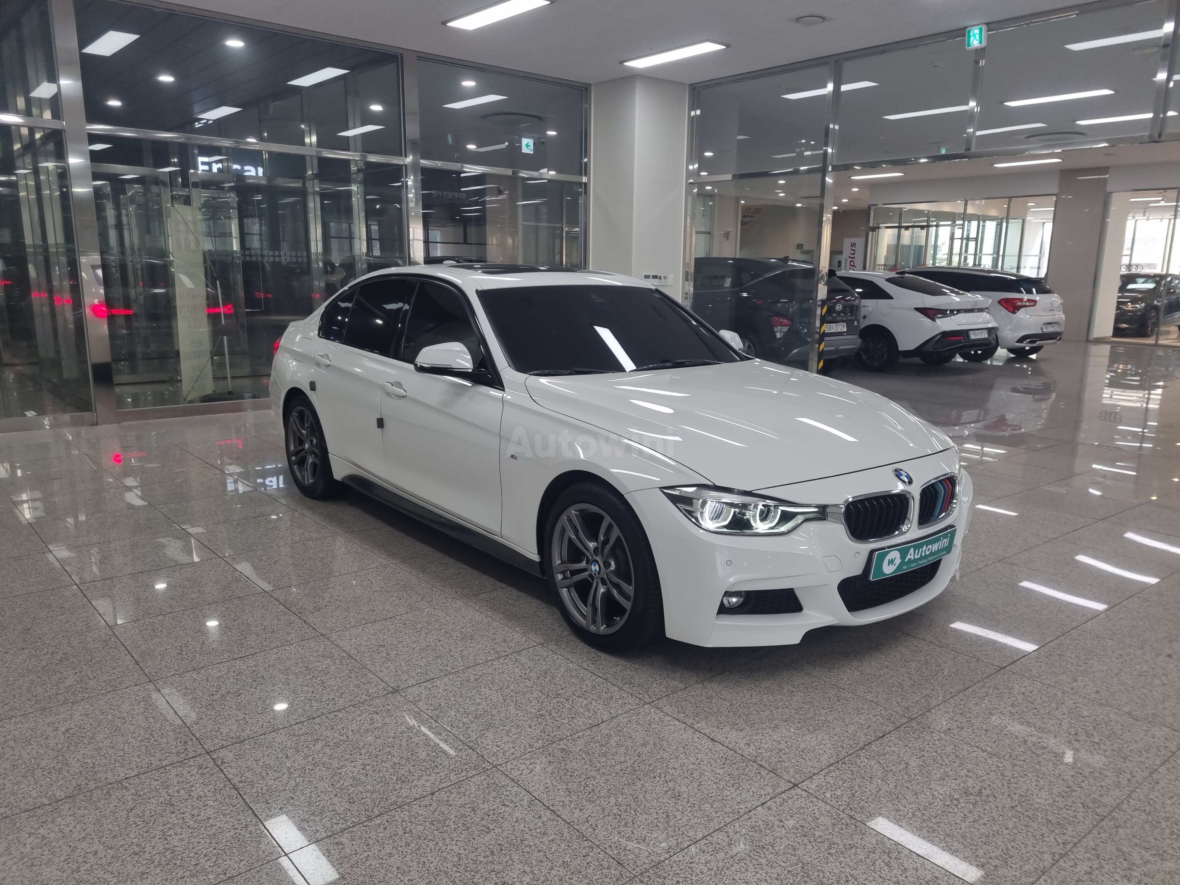 2016 BMW 3 SERIES VIN: WBA8C5100GK640145
