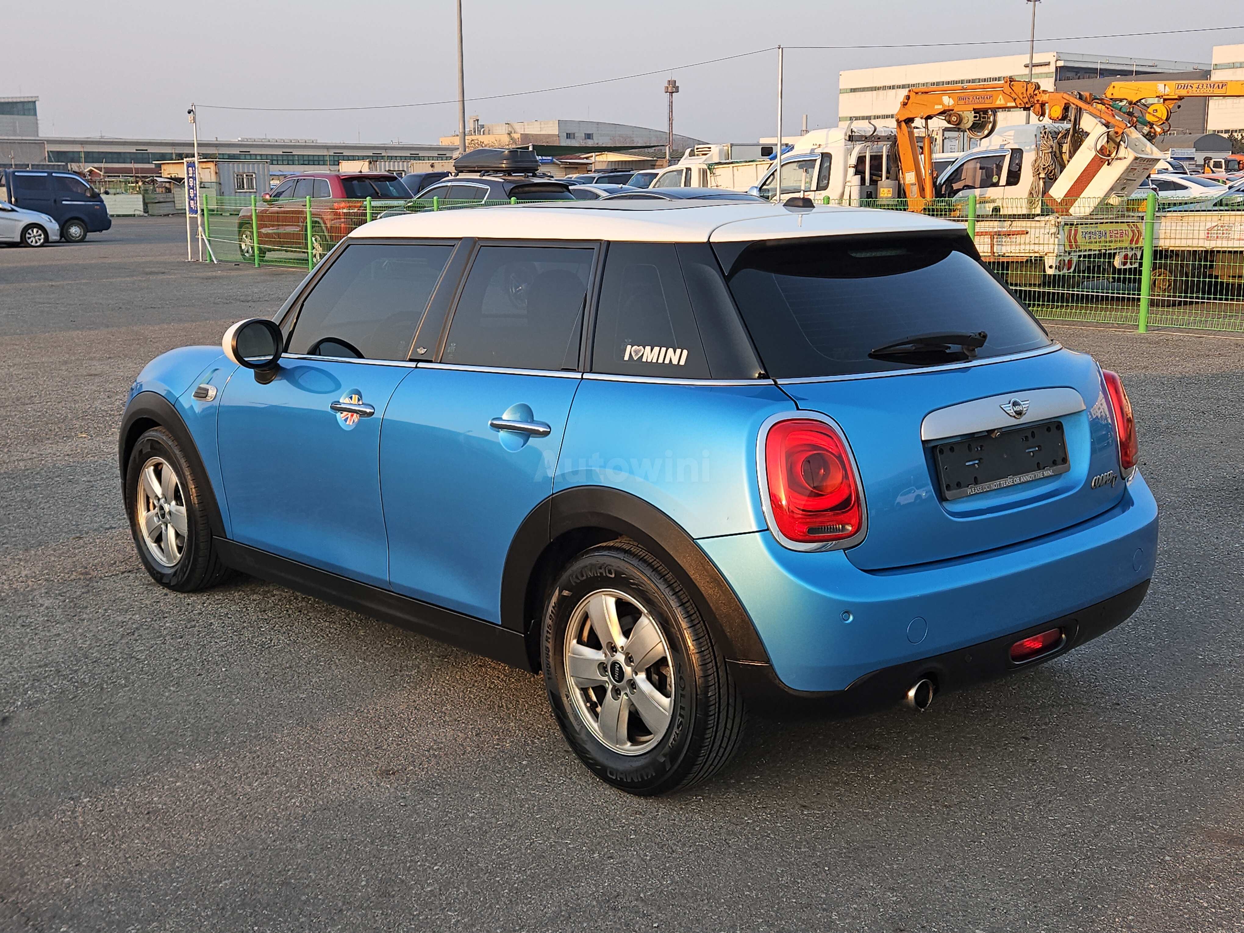 2015 MINI COOPER VIN: WMWXT3103F2B74244