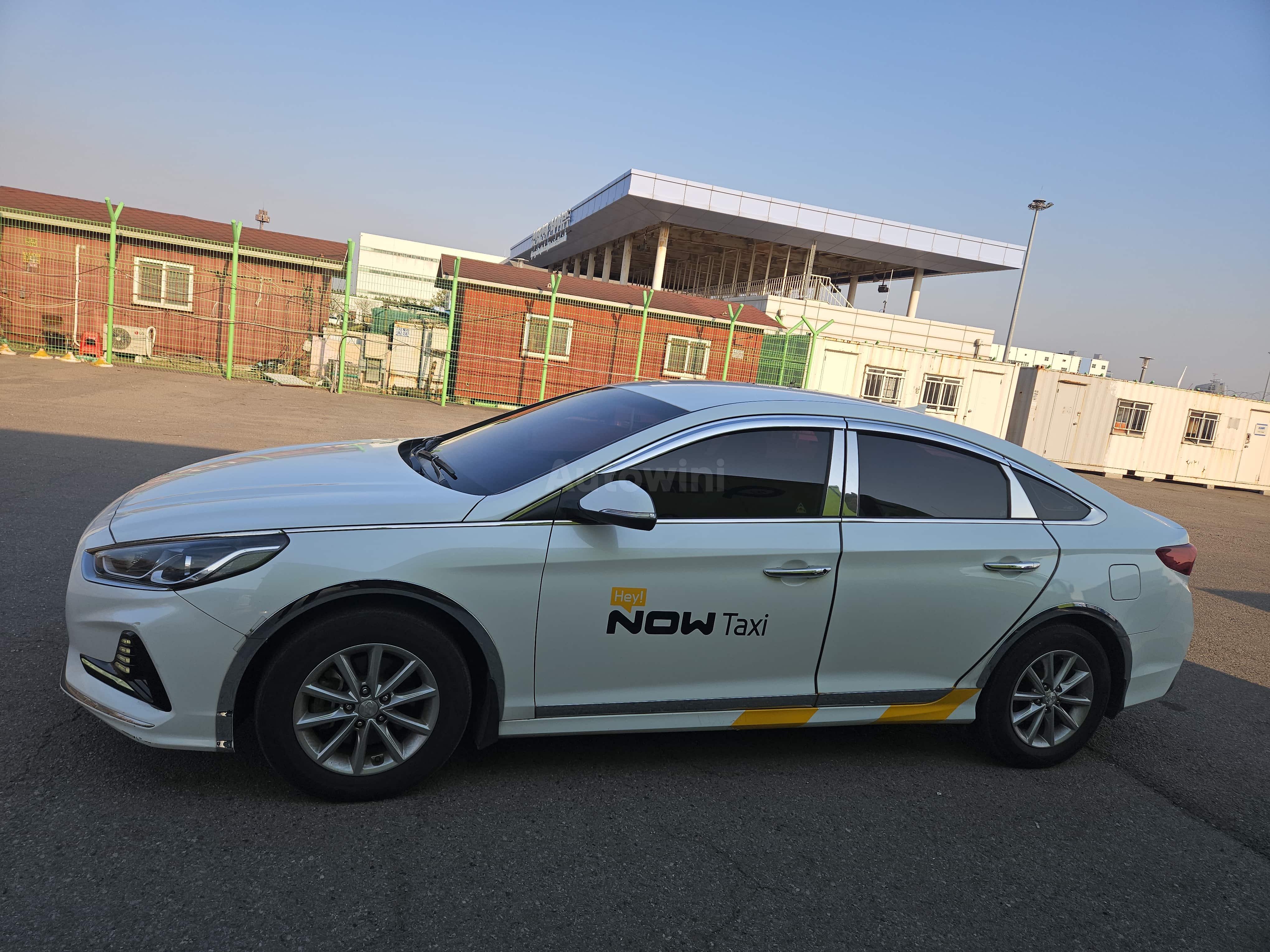 2021 HYUNDAI SONATA VIN: KMHE341DBMA606658
