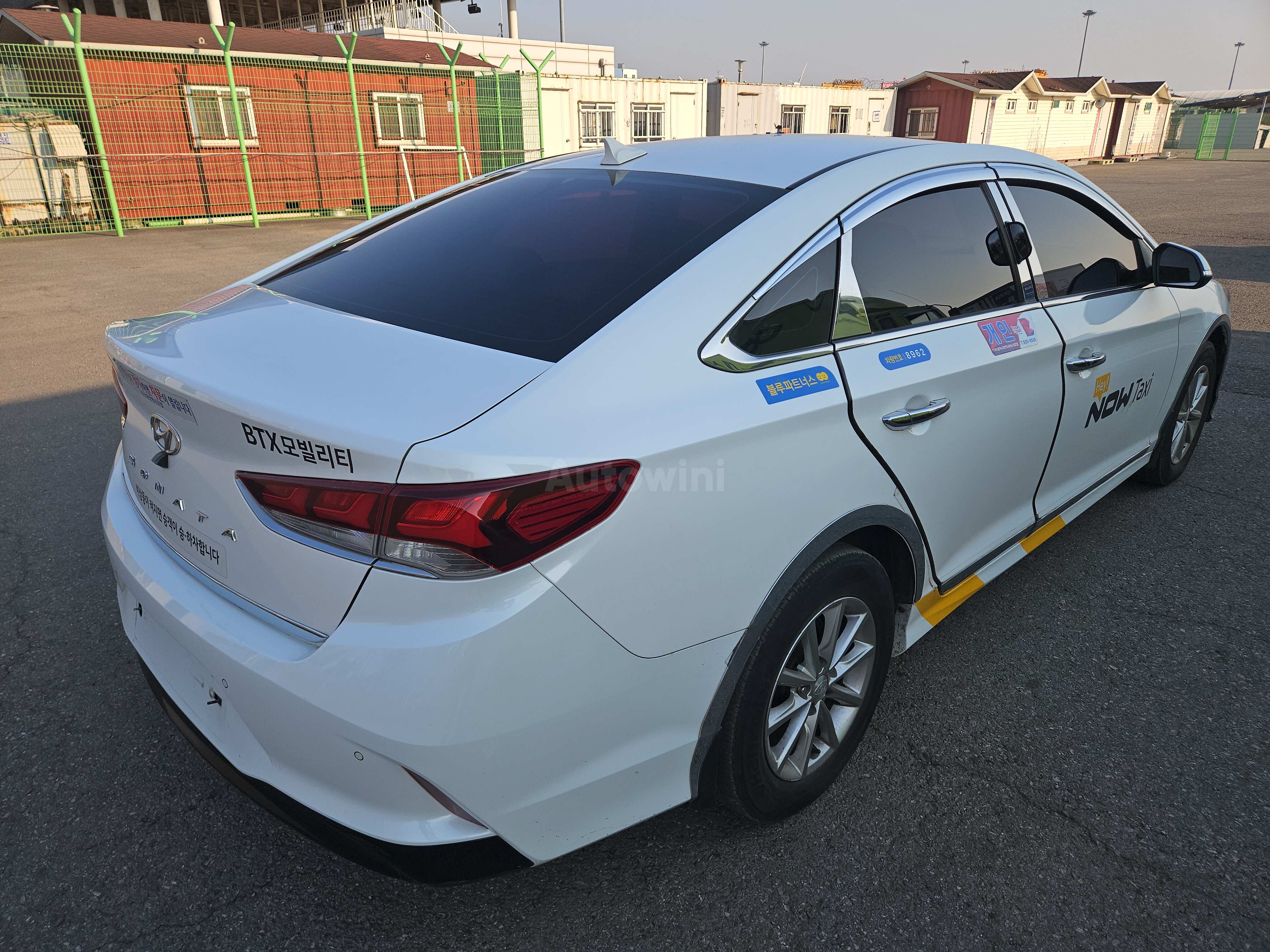 2021 HYUNDAI SONATA VIN: KMHE341DBMA606658