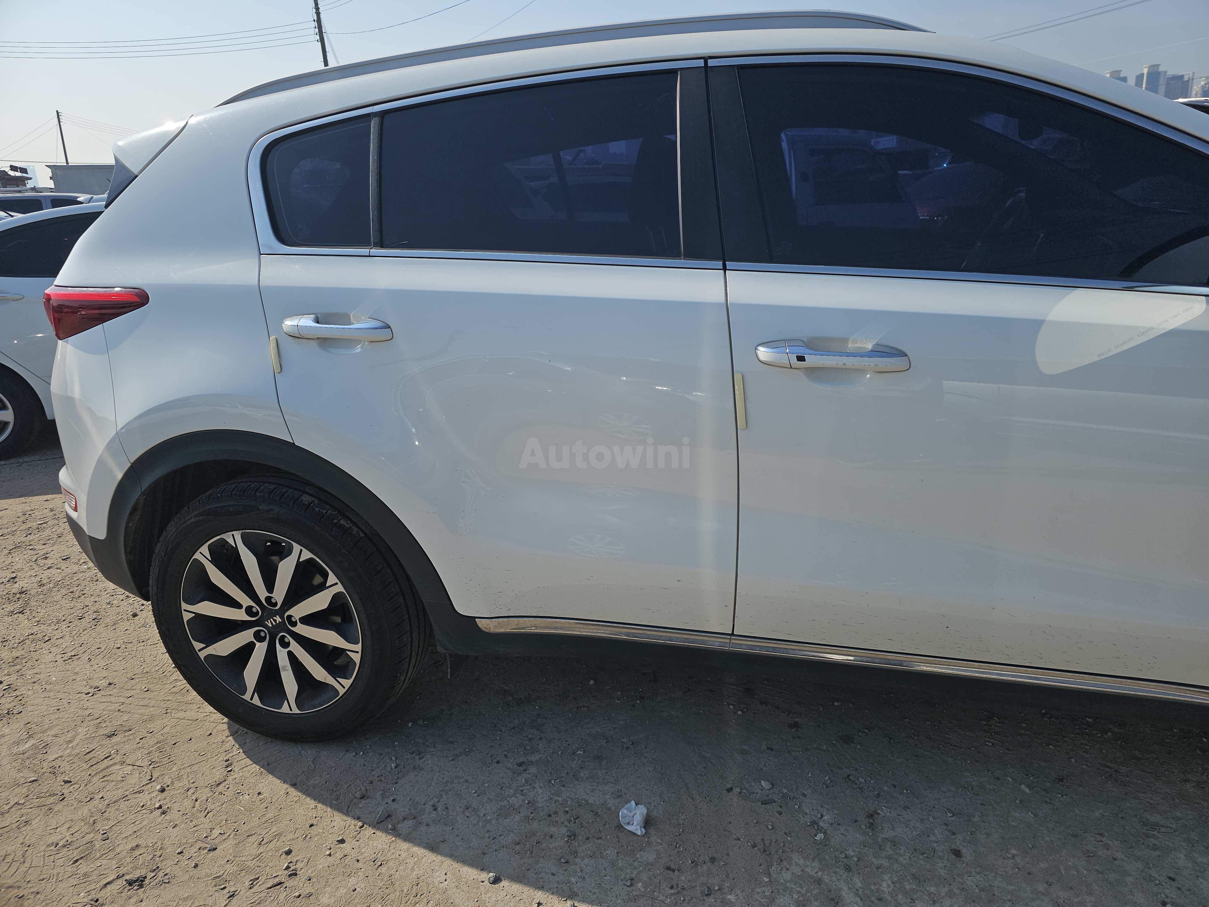 2016 KIA SPORTAGE VIN: KNAP6815GGK010039