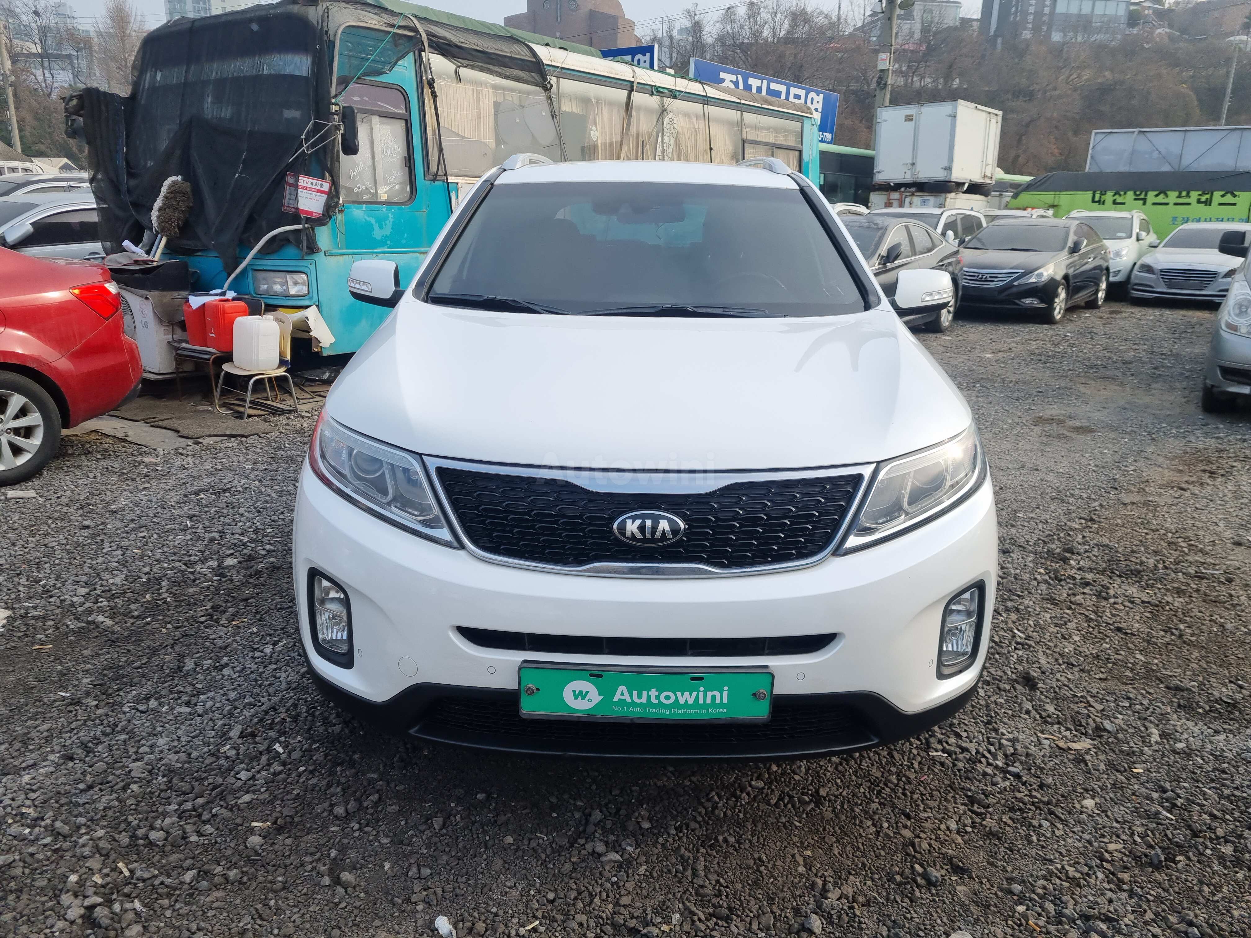 2013 KIA SORENTO VIN: KNAKV815BDA352988