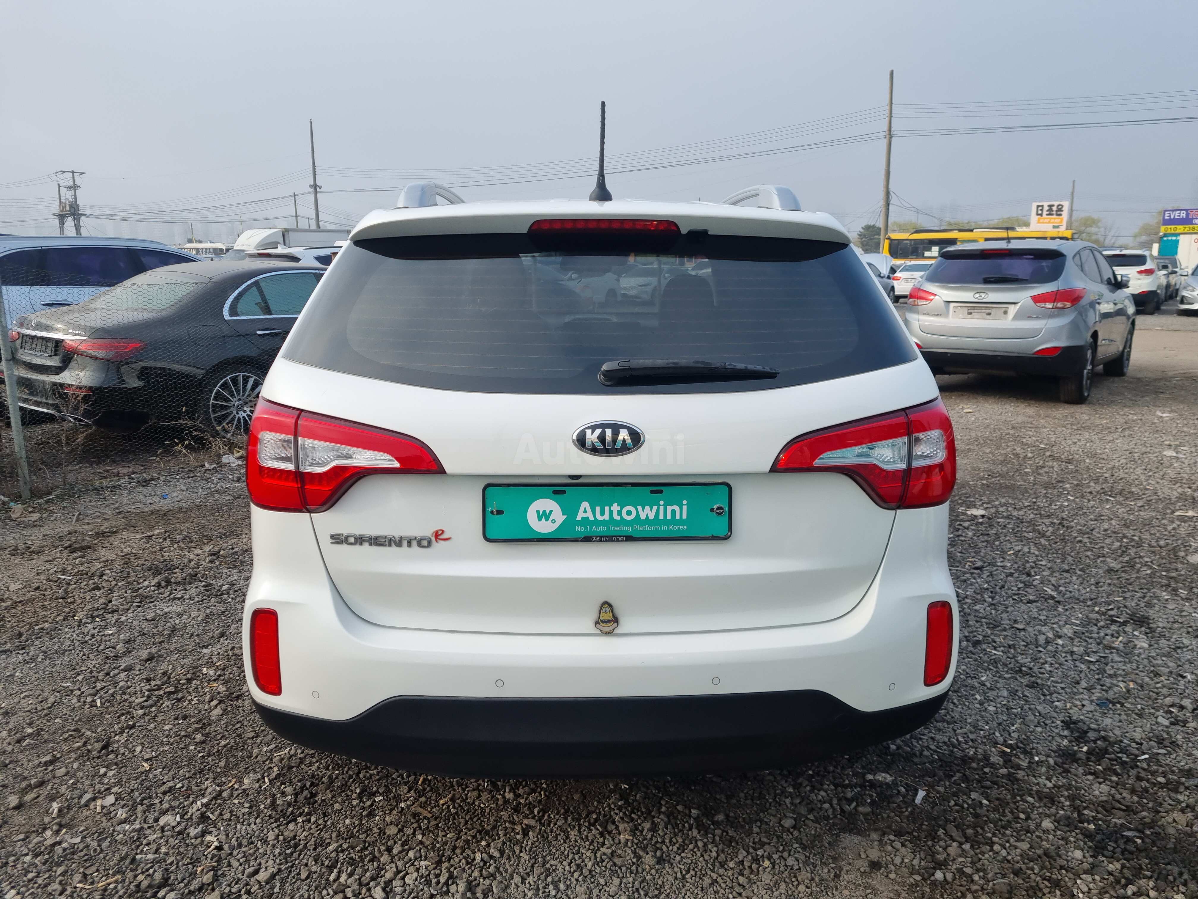 2013 KIA SORENTO VIN: KNAKV815BDA352988