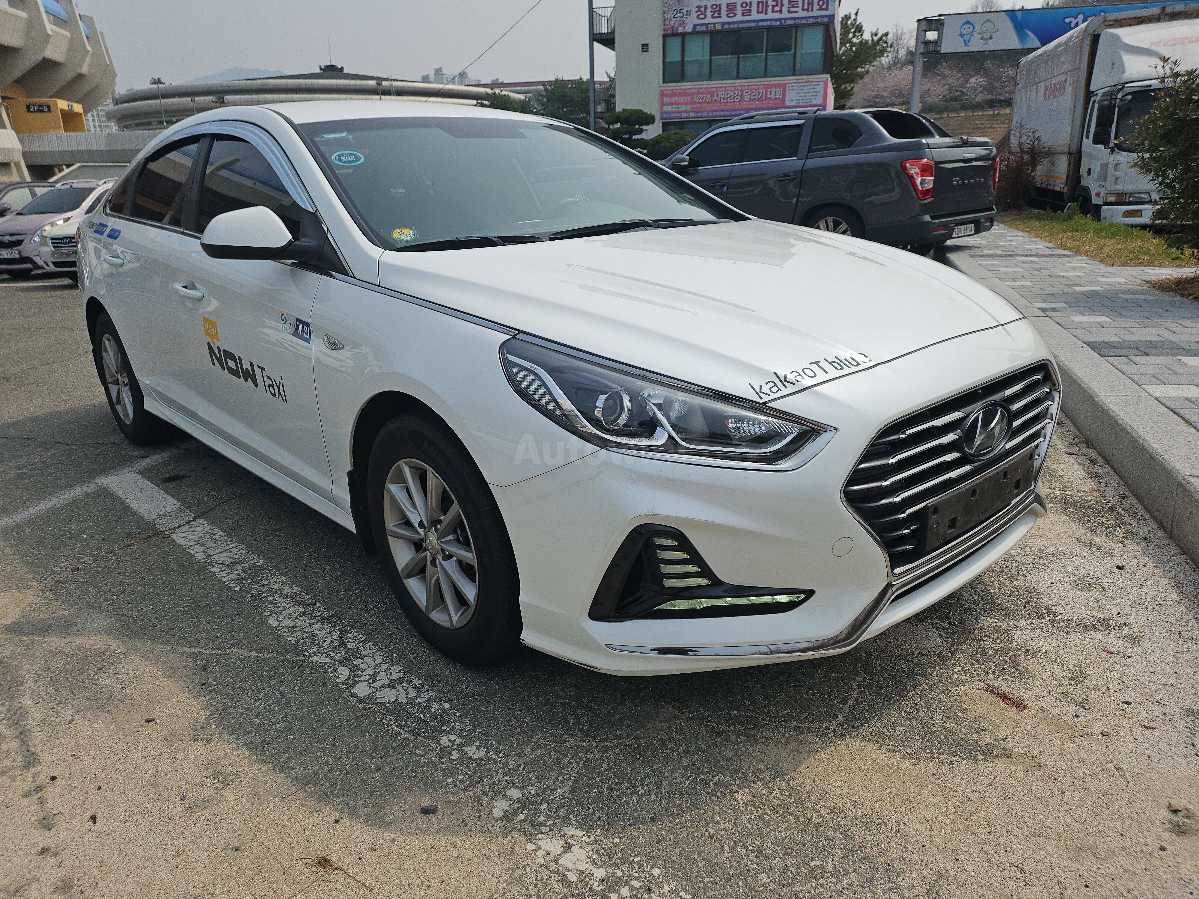 2019 HYUNDAI SONATA VIN: KMHE314DBKA551267