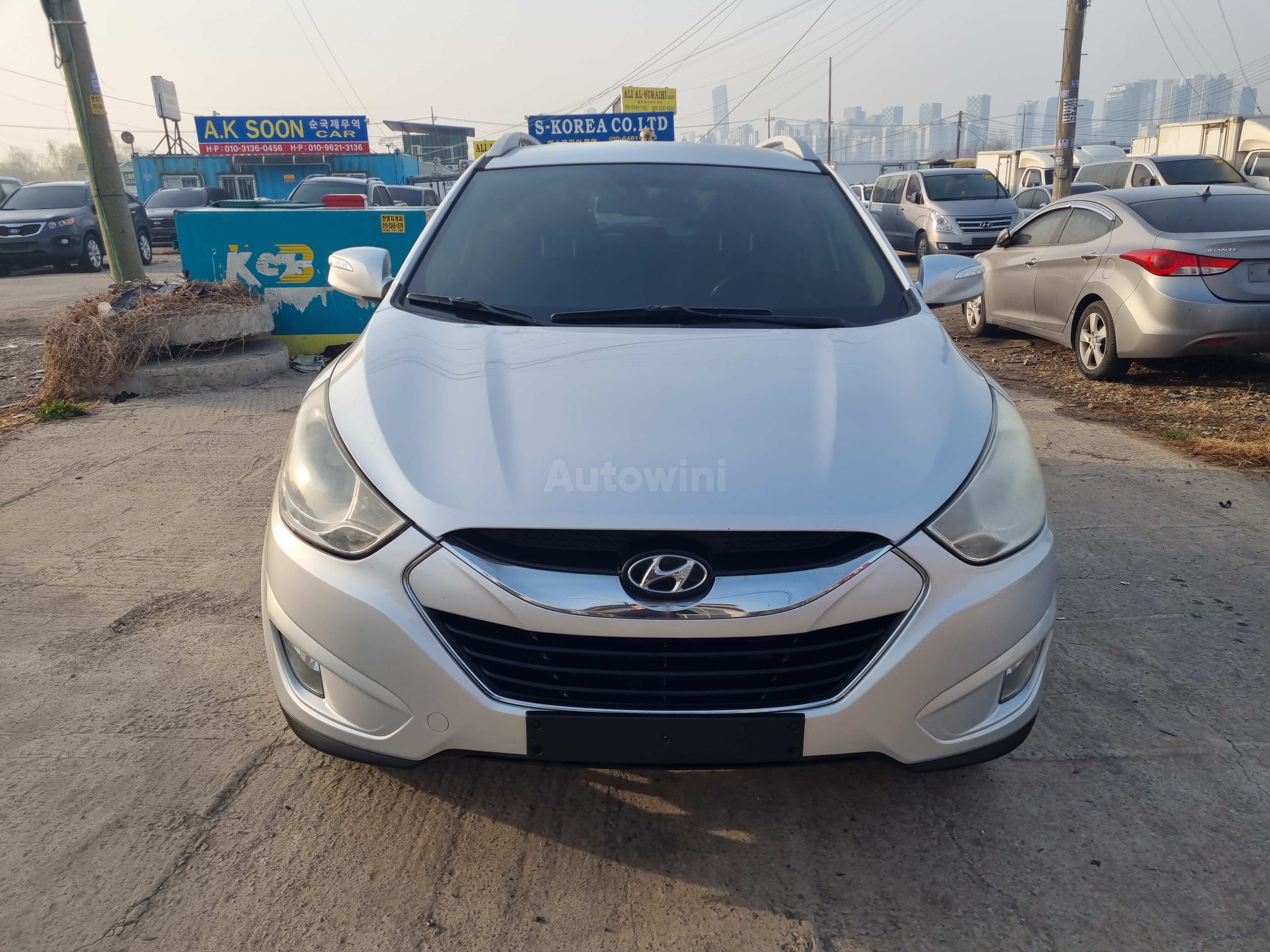 2010 HYUNDAI TUCSON VIN: KMHJW81VDAU064970