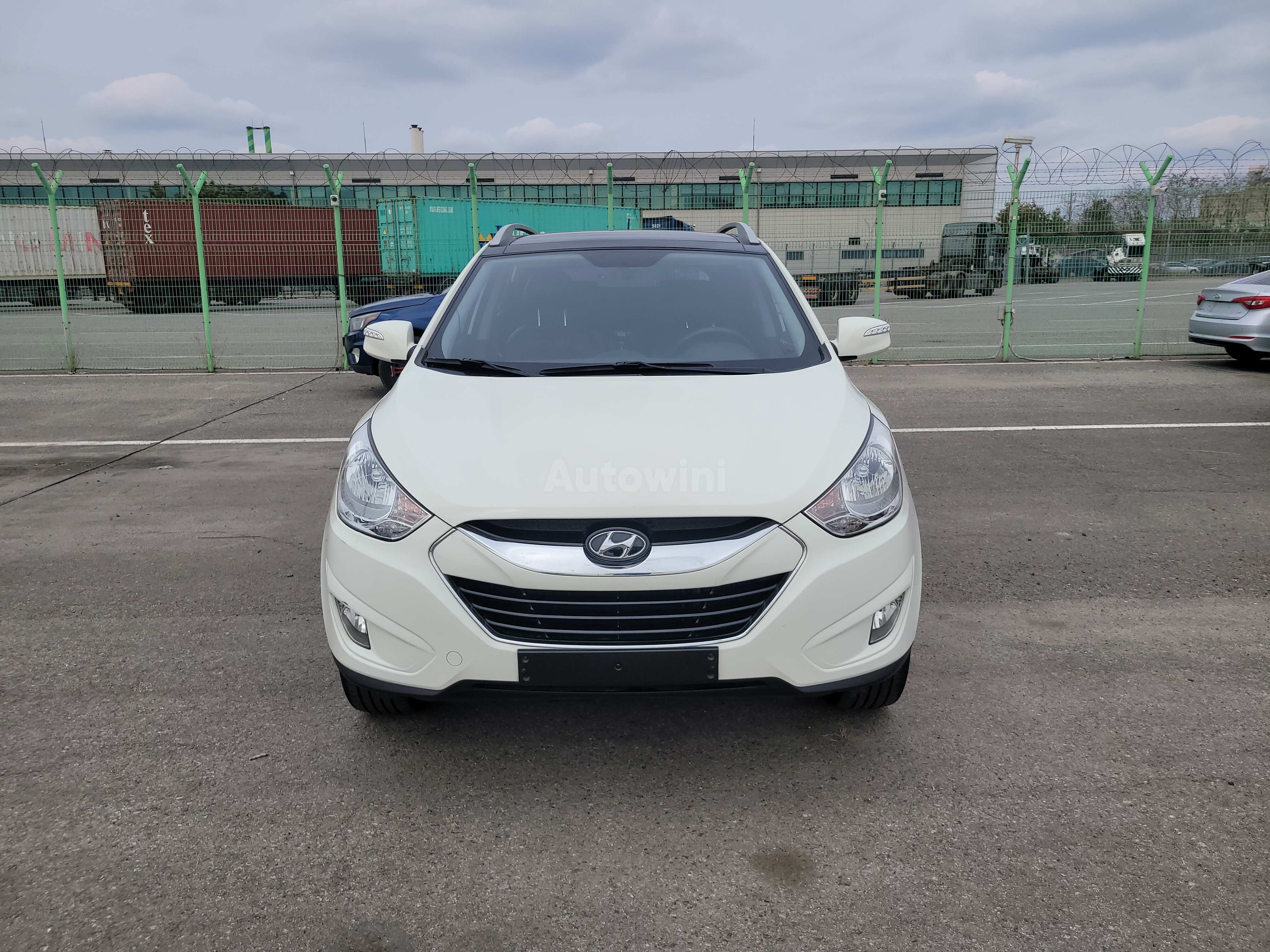 2010 HYUNDAI TUCSON VIN: KMHJU81VBAU013718