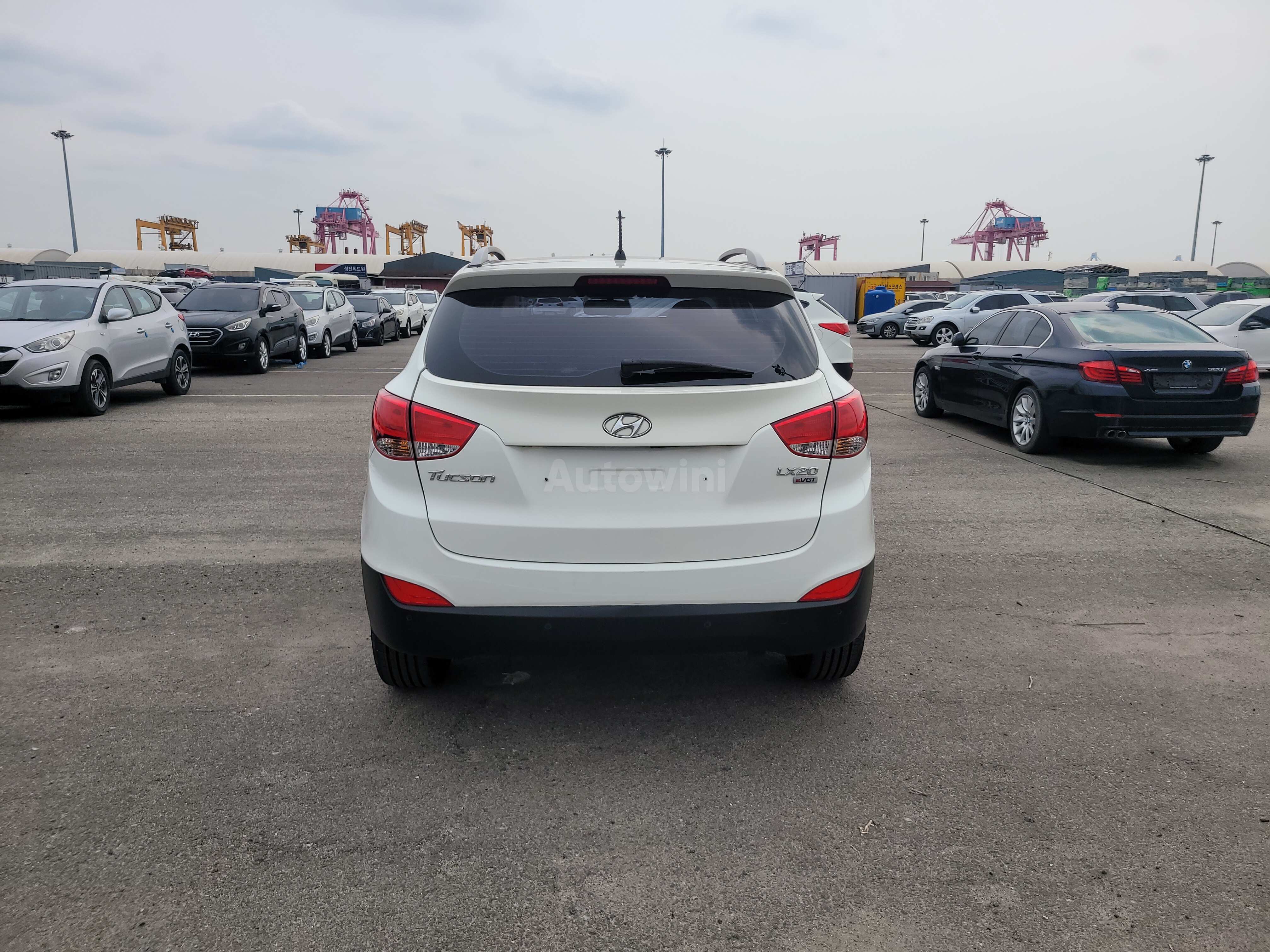2010 HYUNDAI TUCSON VIN: KMHJU81VBAU013718