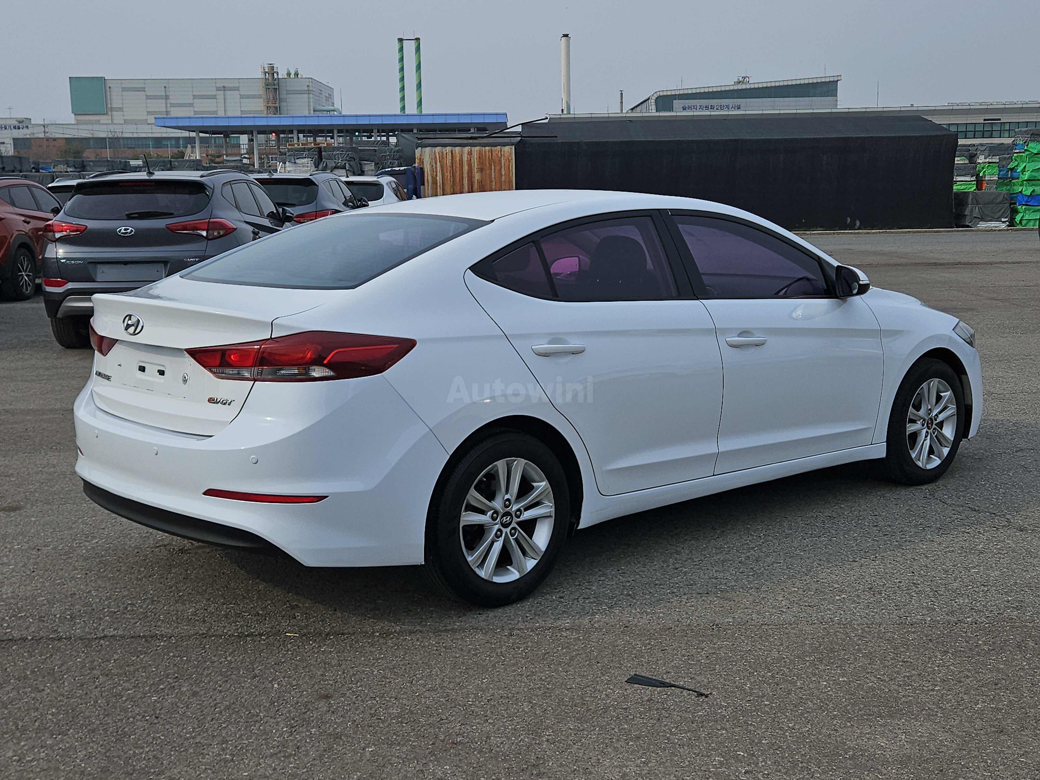 2016 HYUNDAI AVANTE VIN: KMHD641UGGU008442