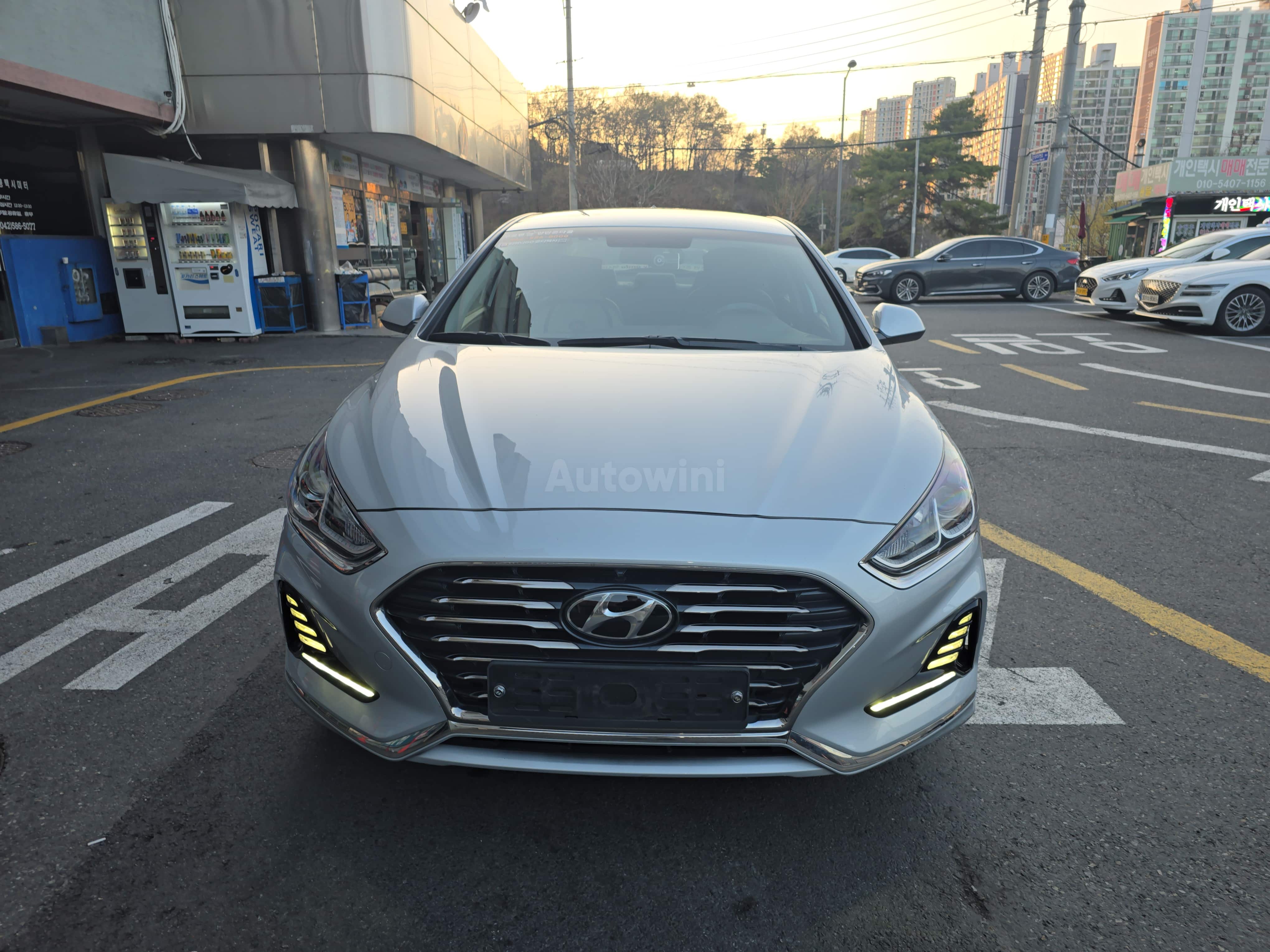 2018 HYUNDAI SONATA VIN: KMHE341DBJA467696