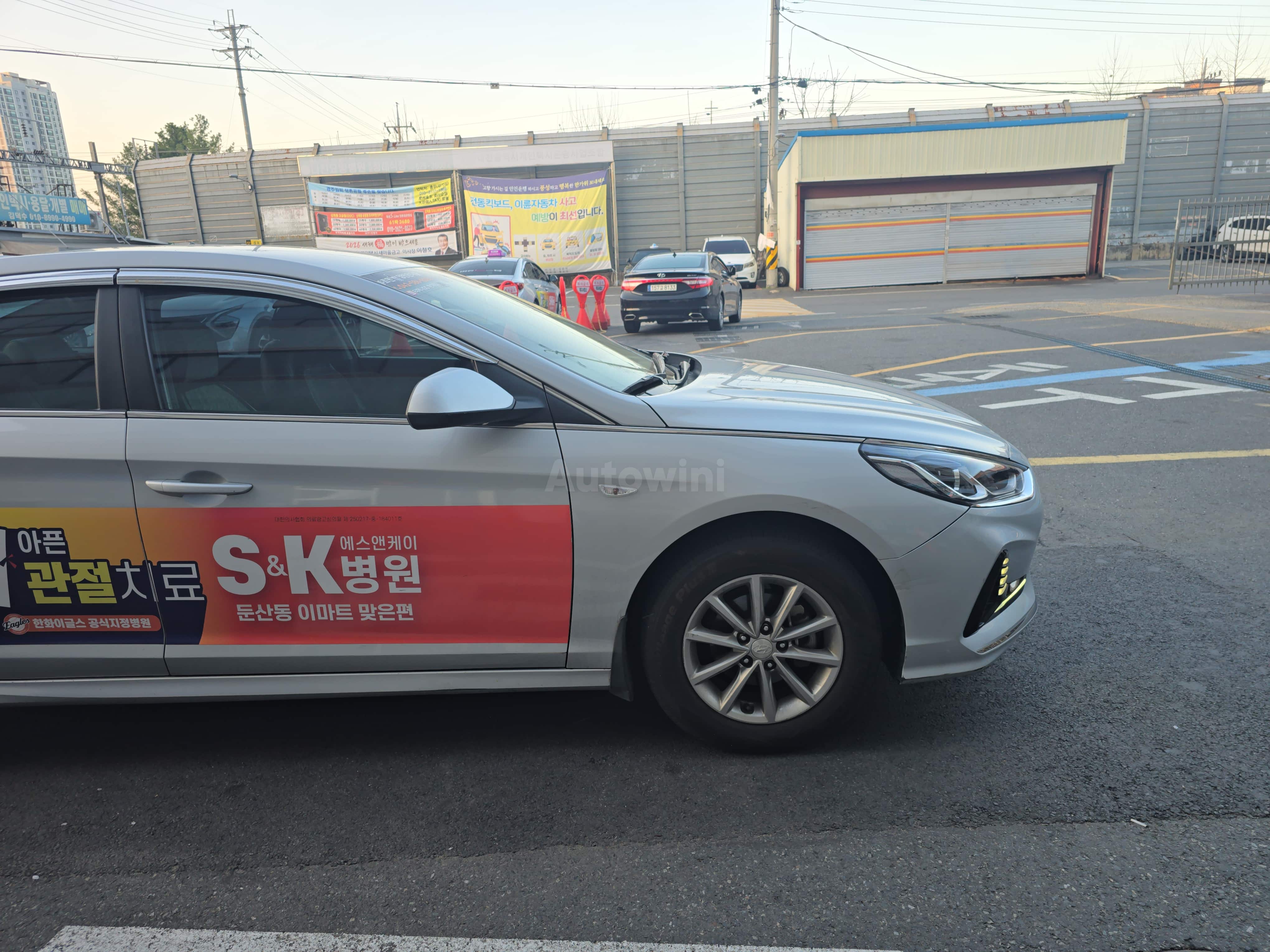 2018 HYUNDAI SONATA VIN: KMHE341DBJA467696