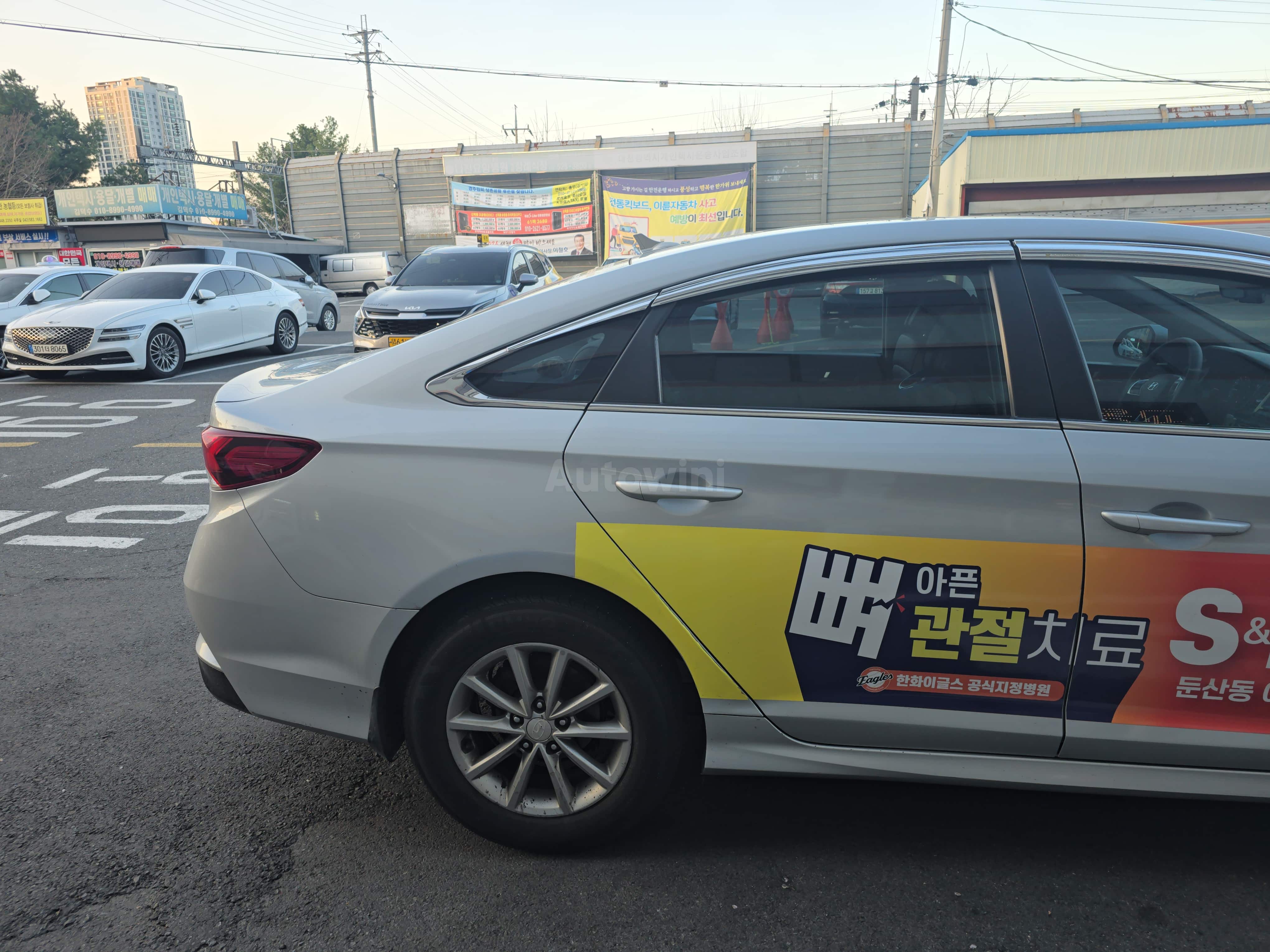 2018 HYUNDAI SONATA VIN: KMHE341DBJA467696