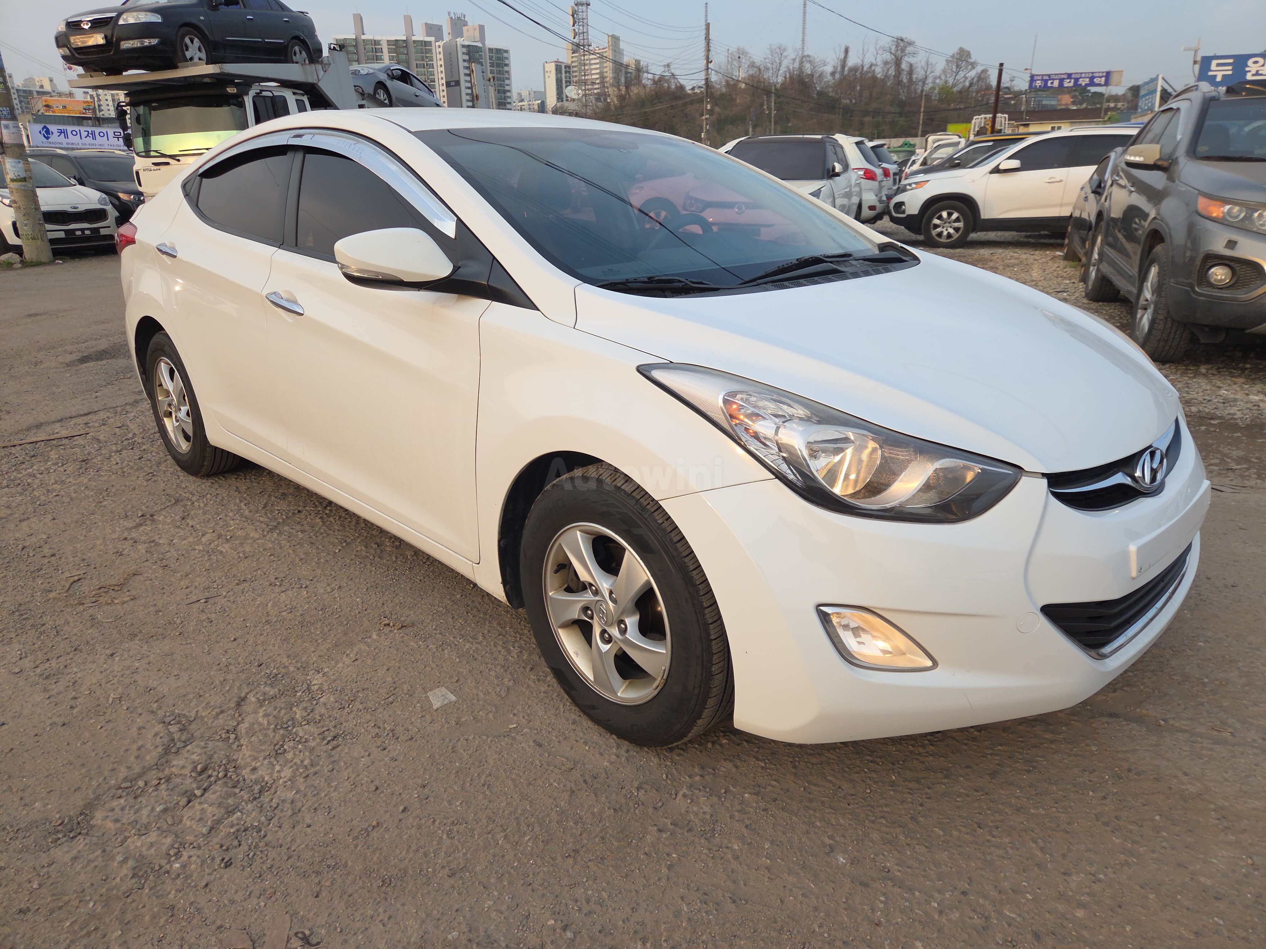 2011 HYUNDAI AVANTE VIN: KMHDG41DBBU130777