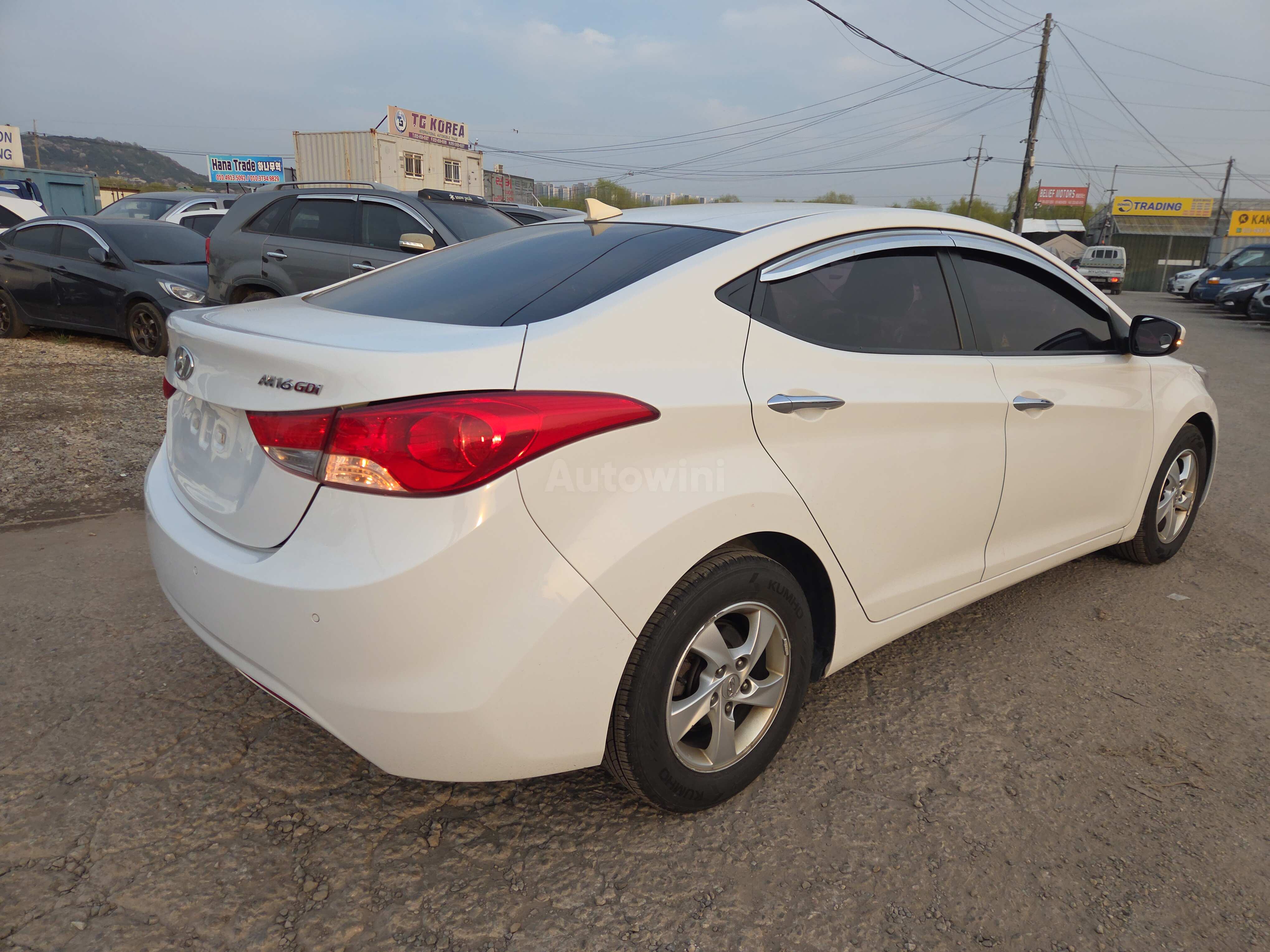 2011 HYUNDAI AVANTE VIN: KMHDG41DBBU130777