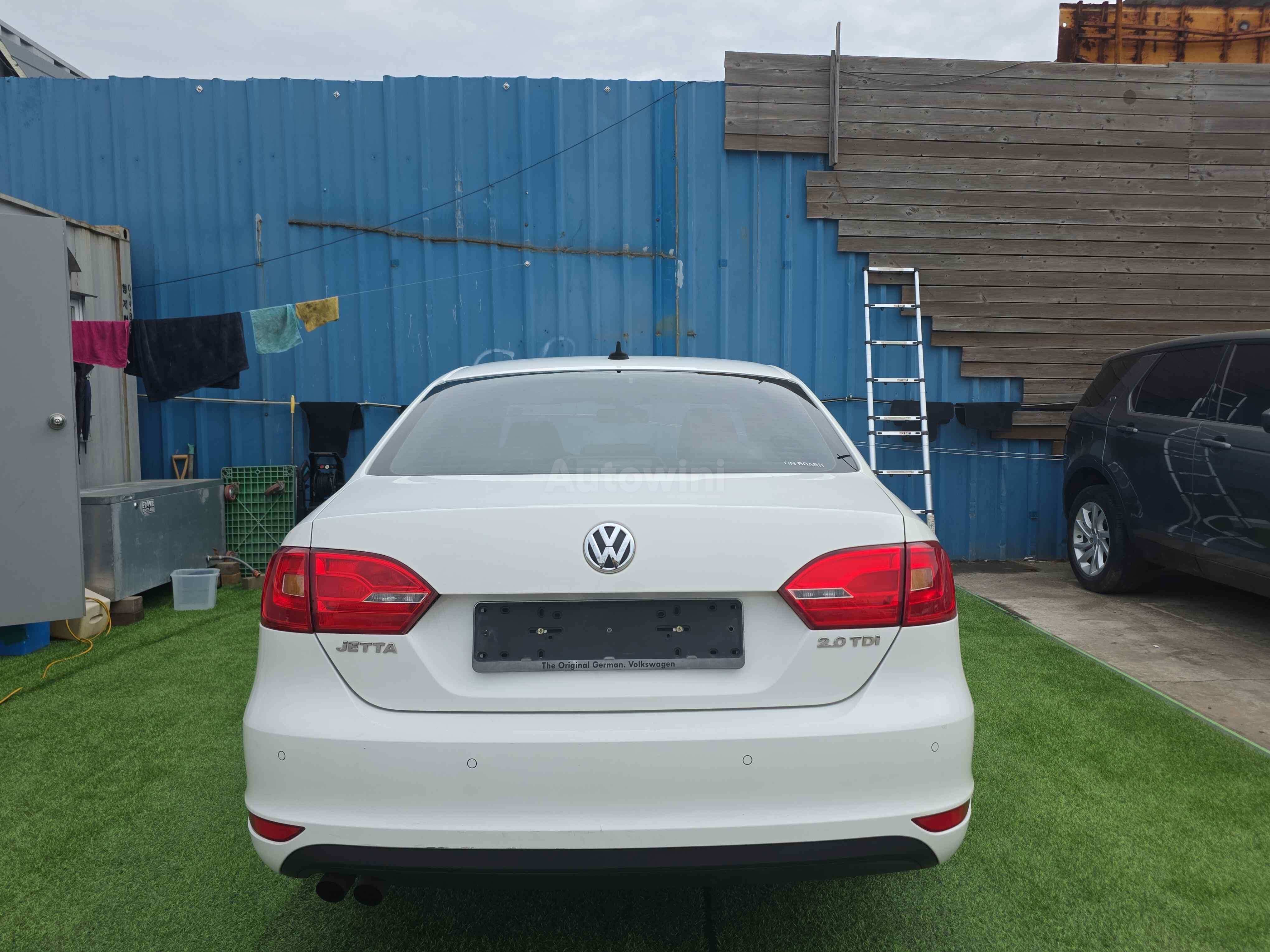 2013 VOLKSWAGEN JETTA VIN: WVWZZZ16ZDM030990