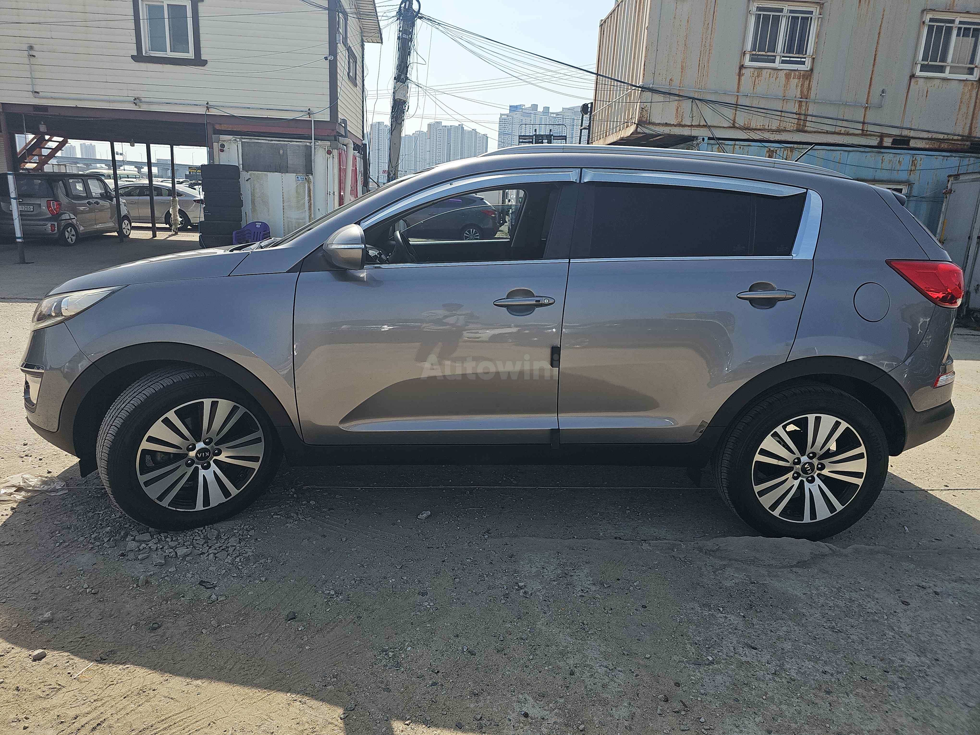 2015 KIA SPORTAGE VIN: KNAPC813BFK731978