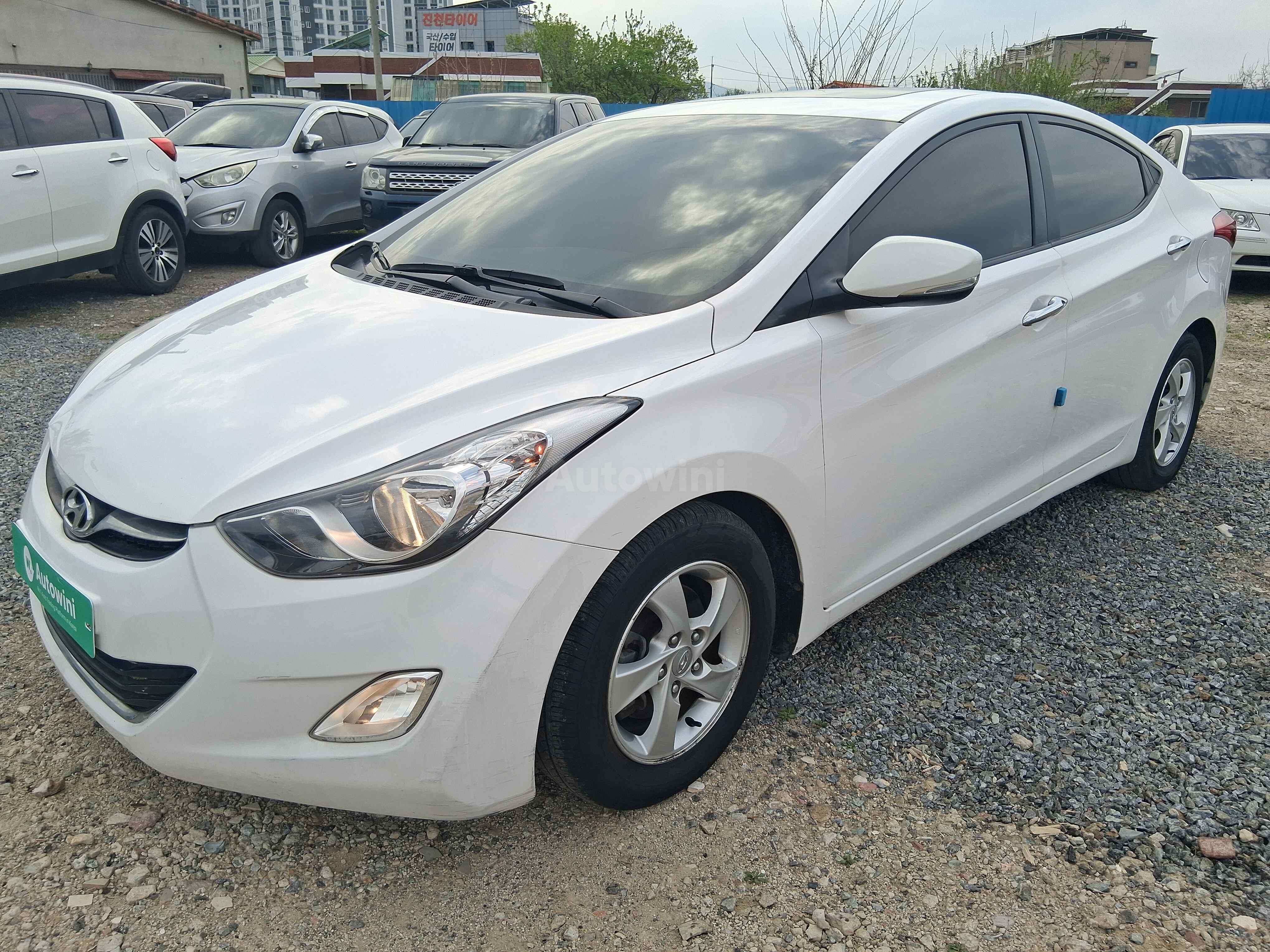 2013 HYUNDAI AVANTE VIN: KMHDG41DBDU719698