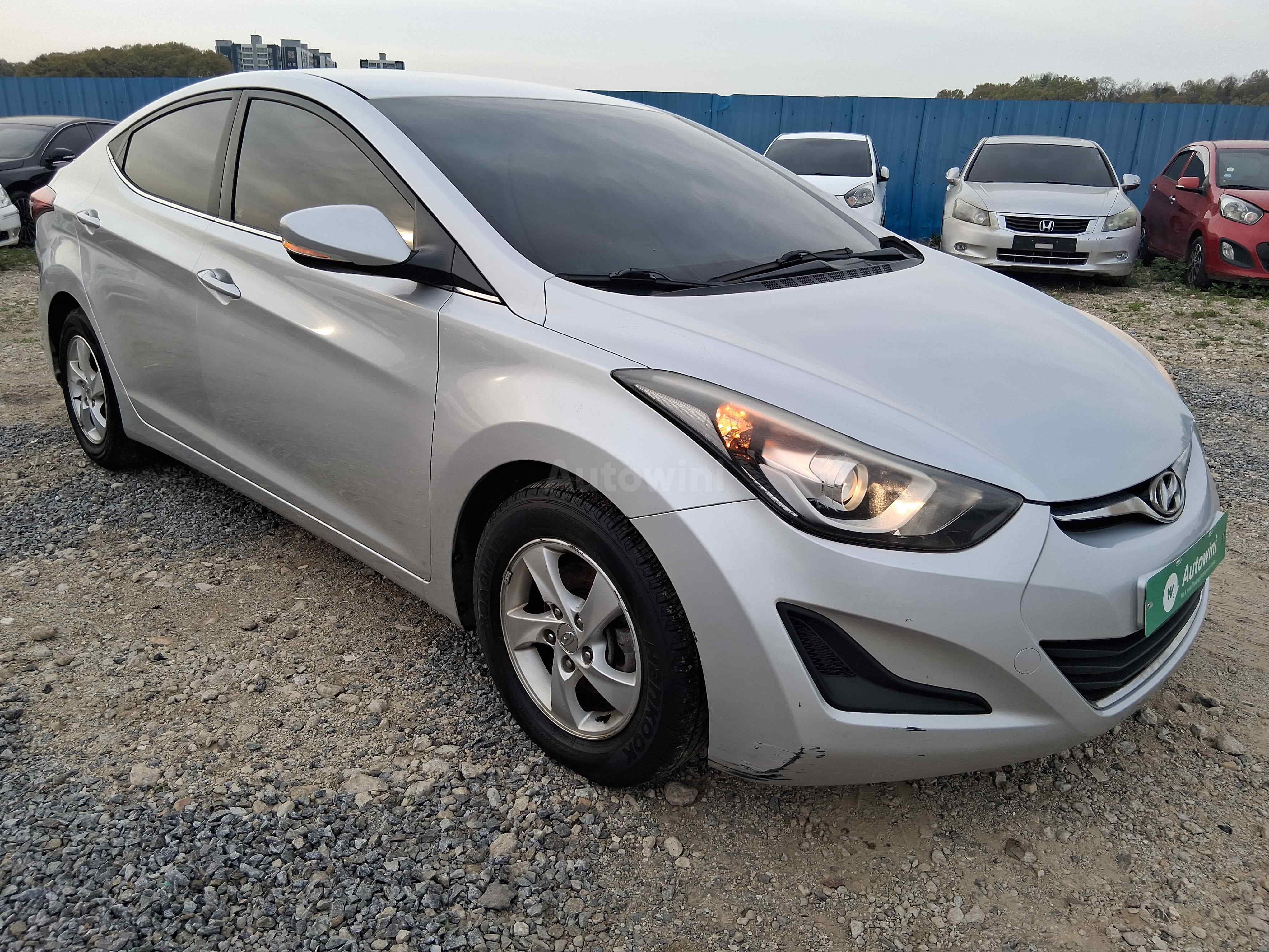 2015 HYUNDAI AVANTE VIN: KMHDG41DAFU289564