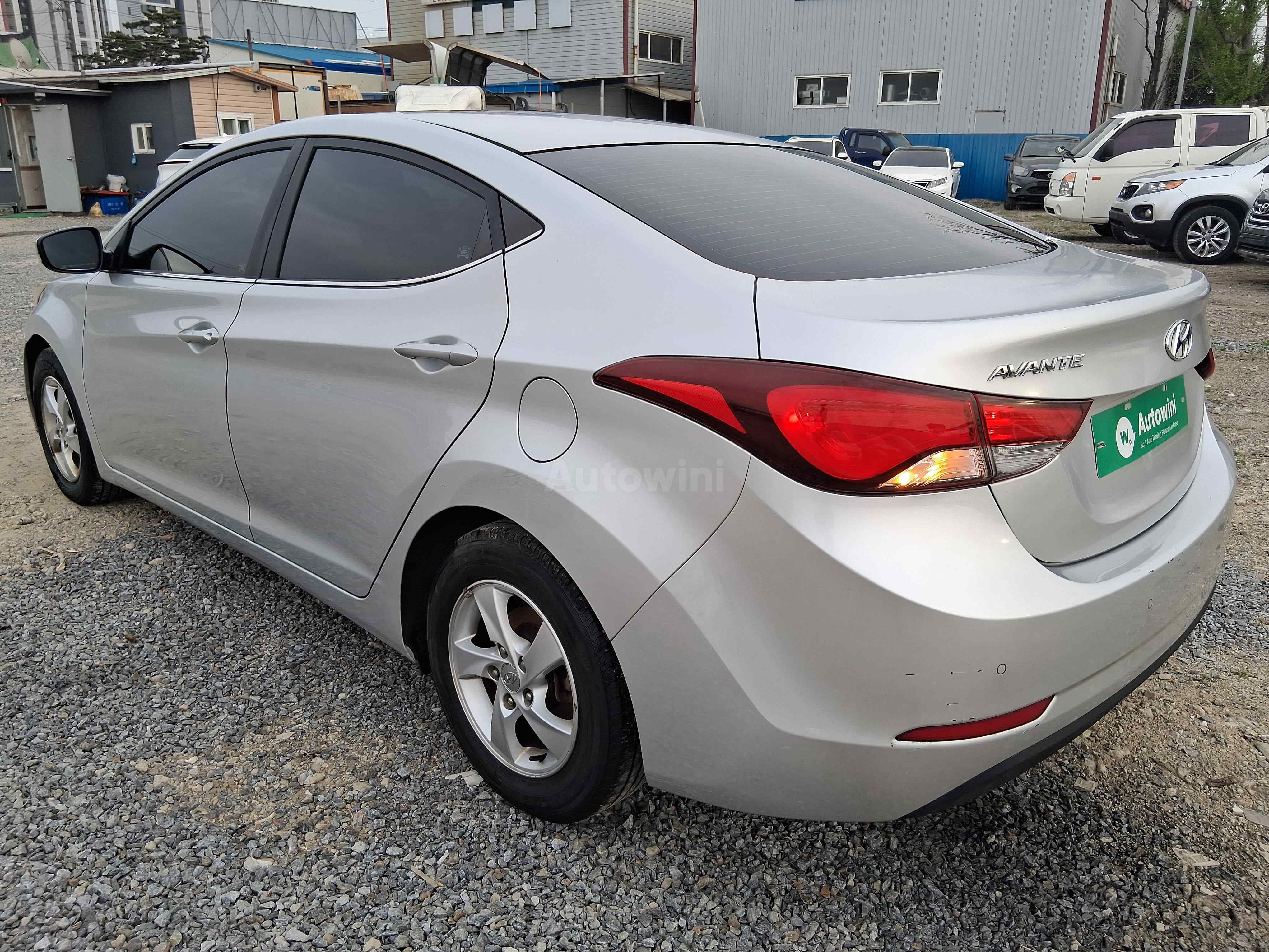 2015 HYUNDAI AVANTE VIN: KMHDG41DAFU289564