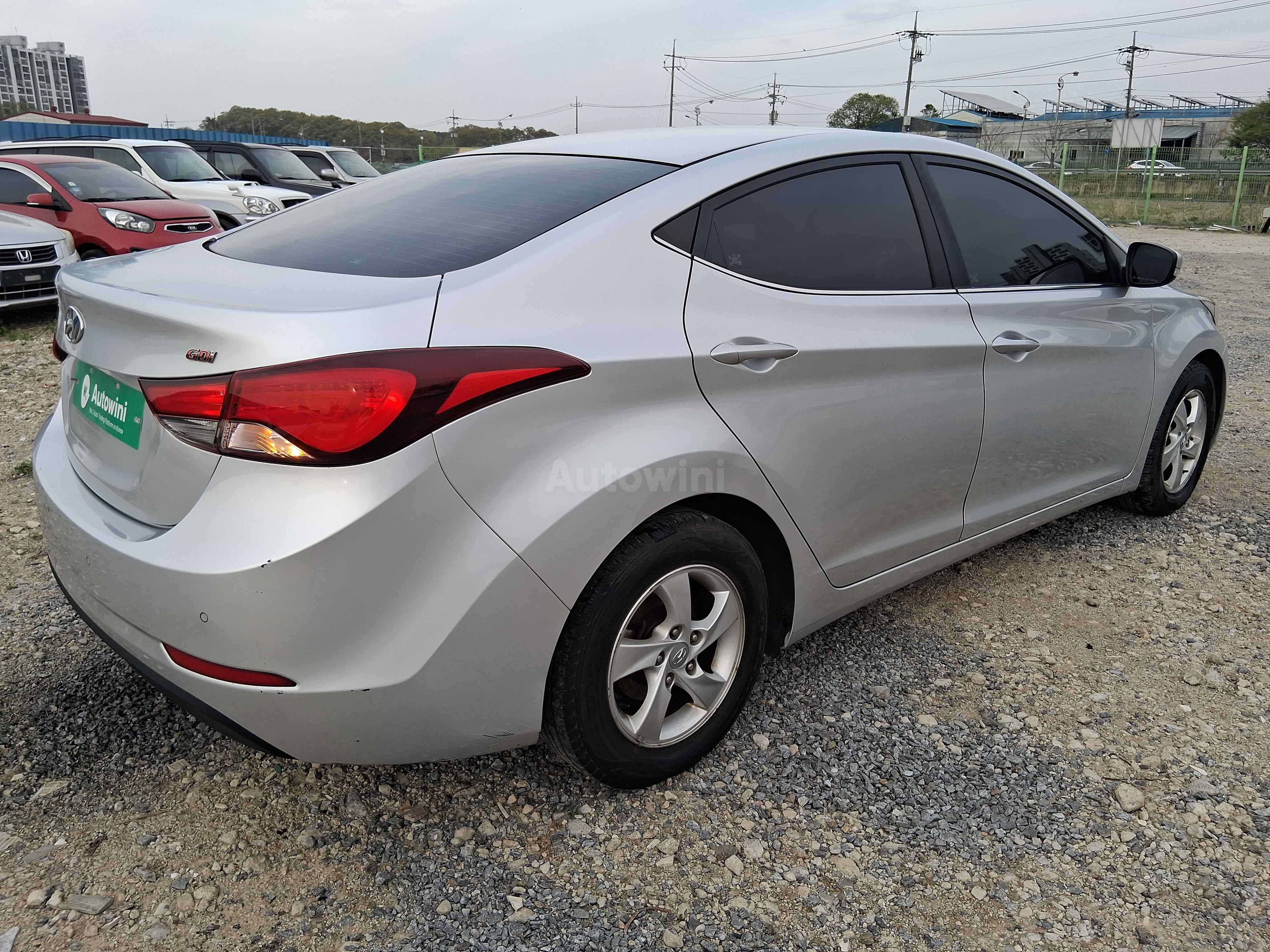 2015 HYUNDAI AVANTE VIN: KMHDG41DAFU289564