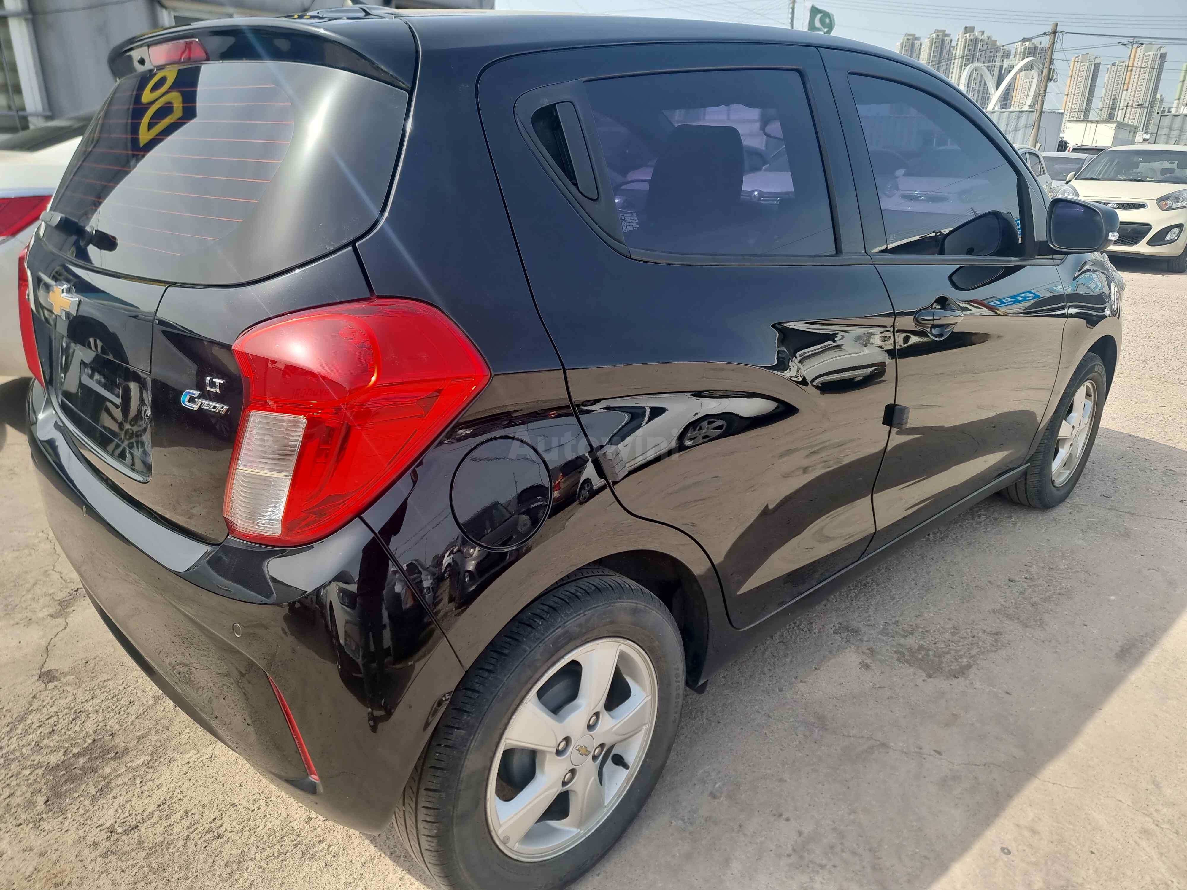 2017 CHEVROLET SPARK VIN: KLYDC487DHC202193