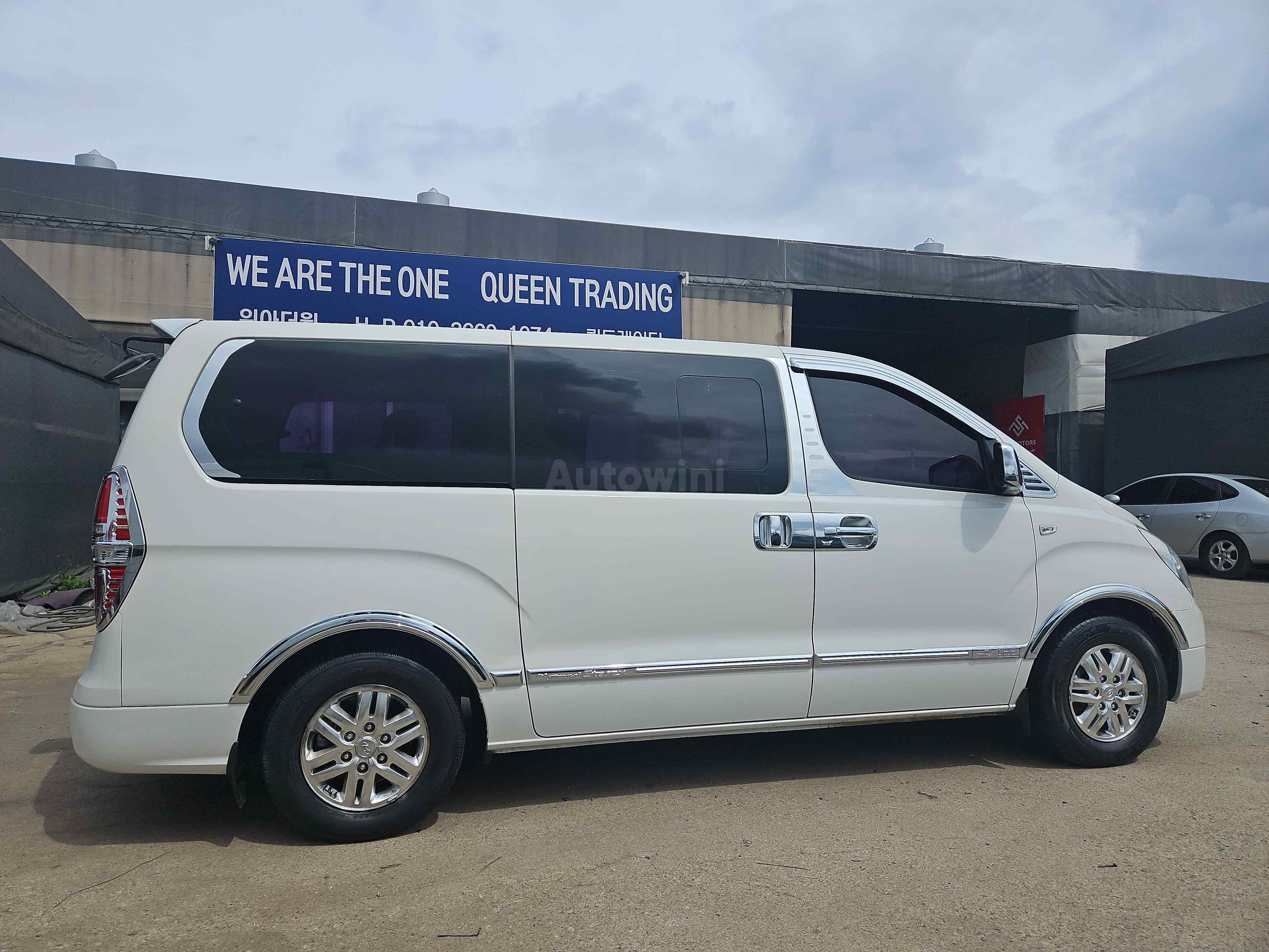 2016 HYUNDAI STAREX VIN: KMFWBX7KBGU823171