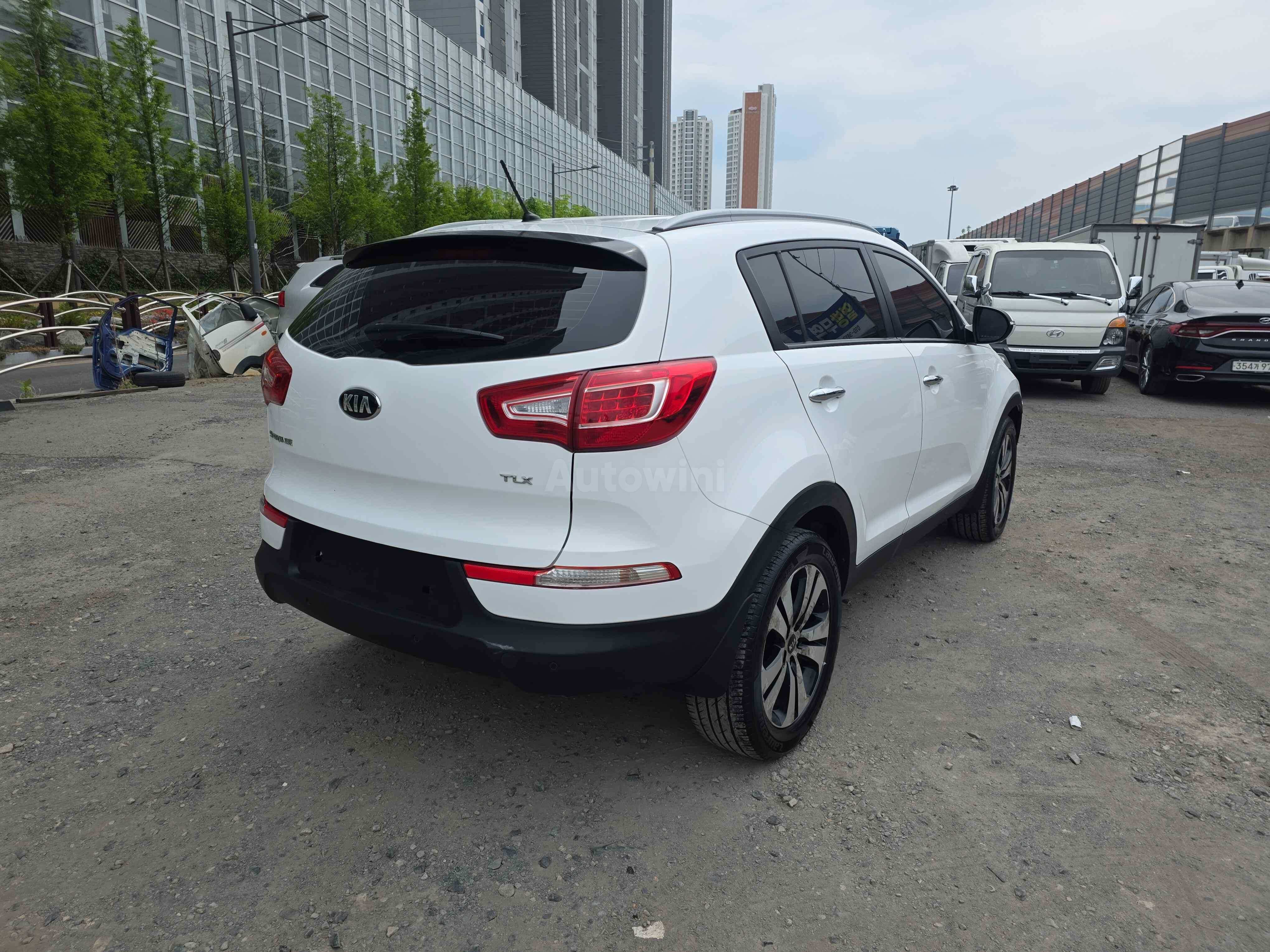 2013 KIA SPORTAGE VIN: KNAPC813BDK397955