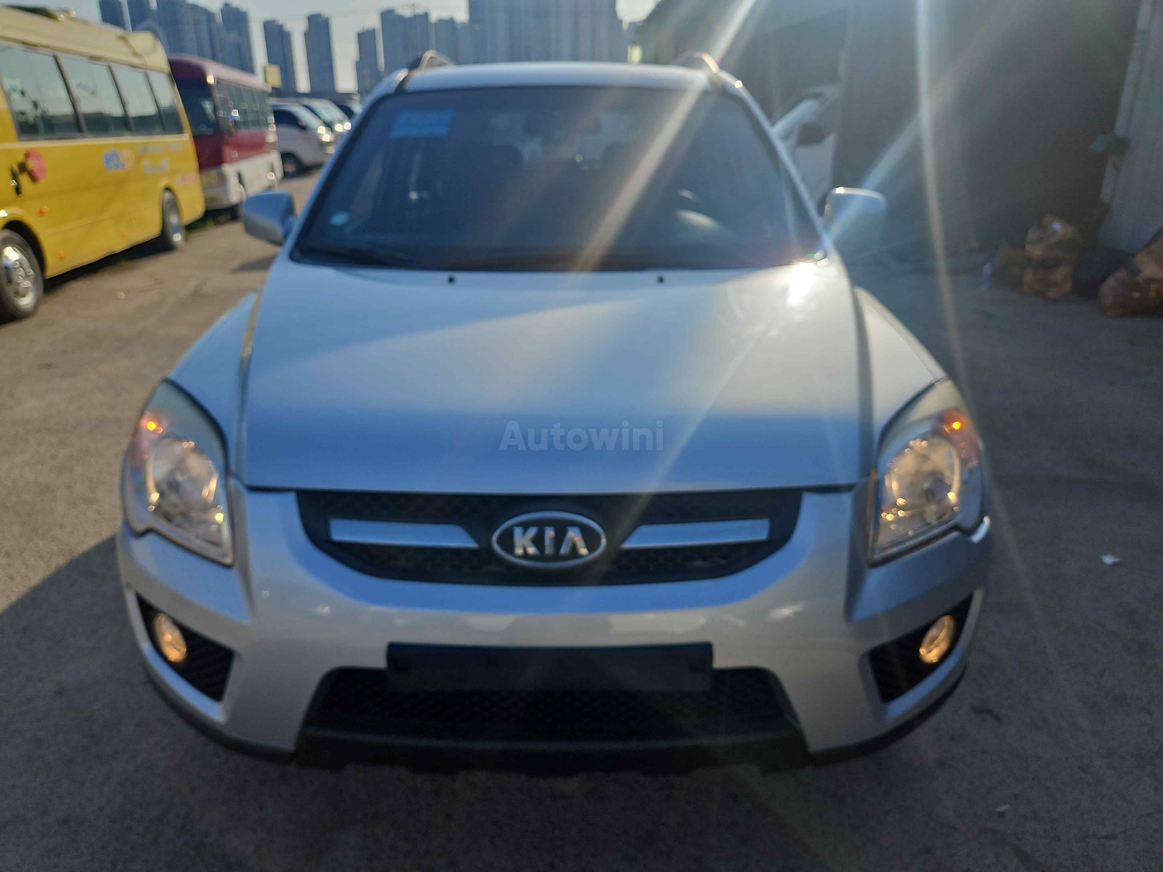 2010 KIA SPORTAGE VIN: KNAKH815BAK736190