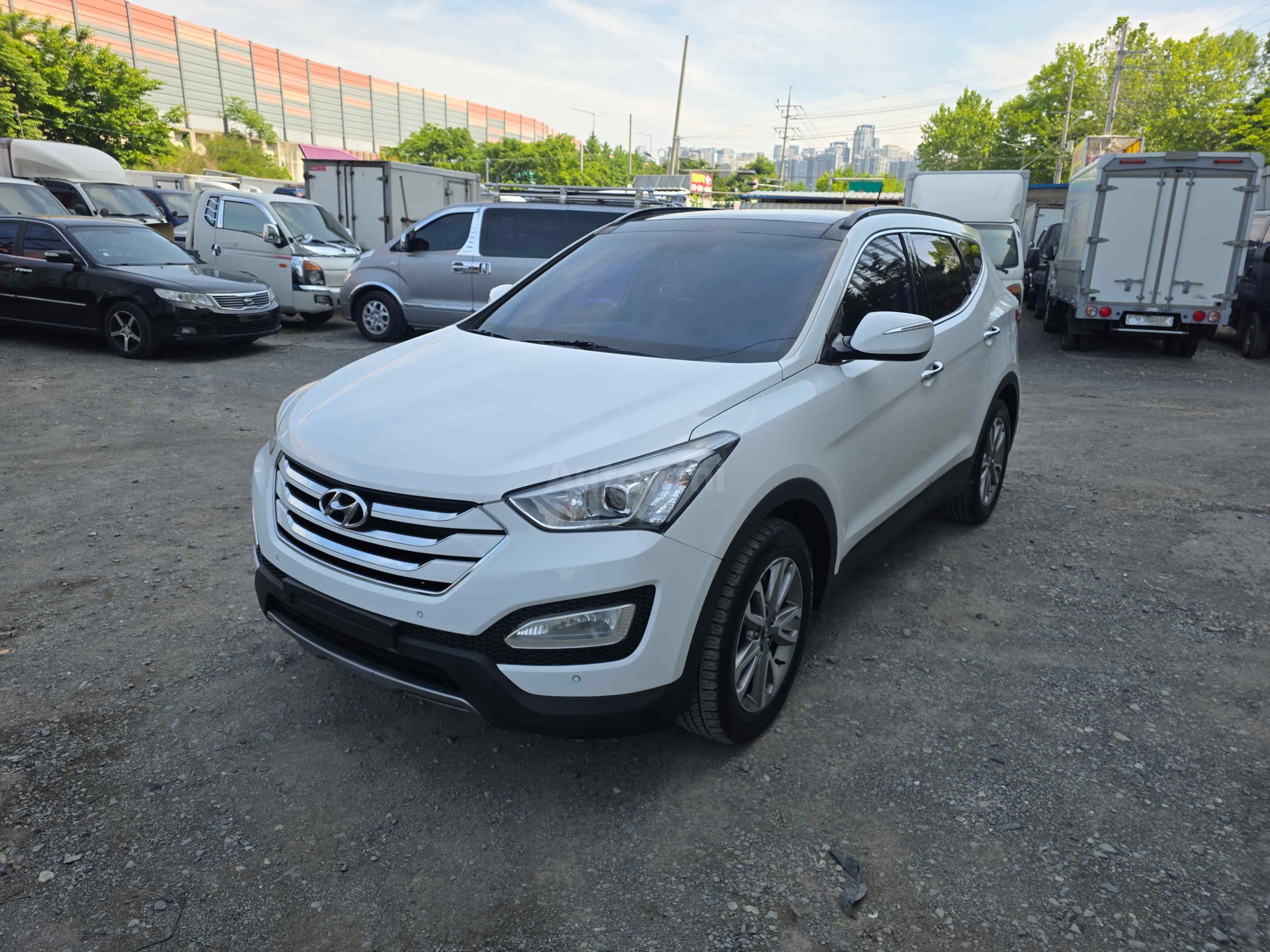2013 HYUNDAI SANTAFE VIN: KMHSW81UBDU174450
