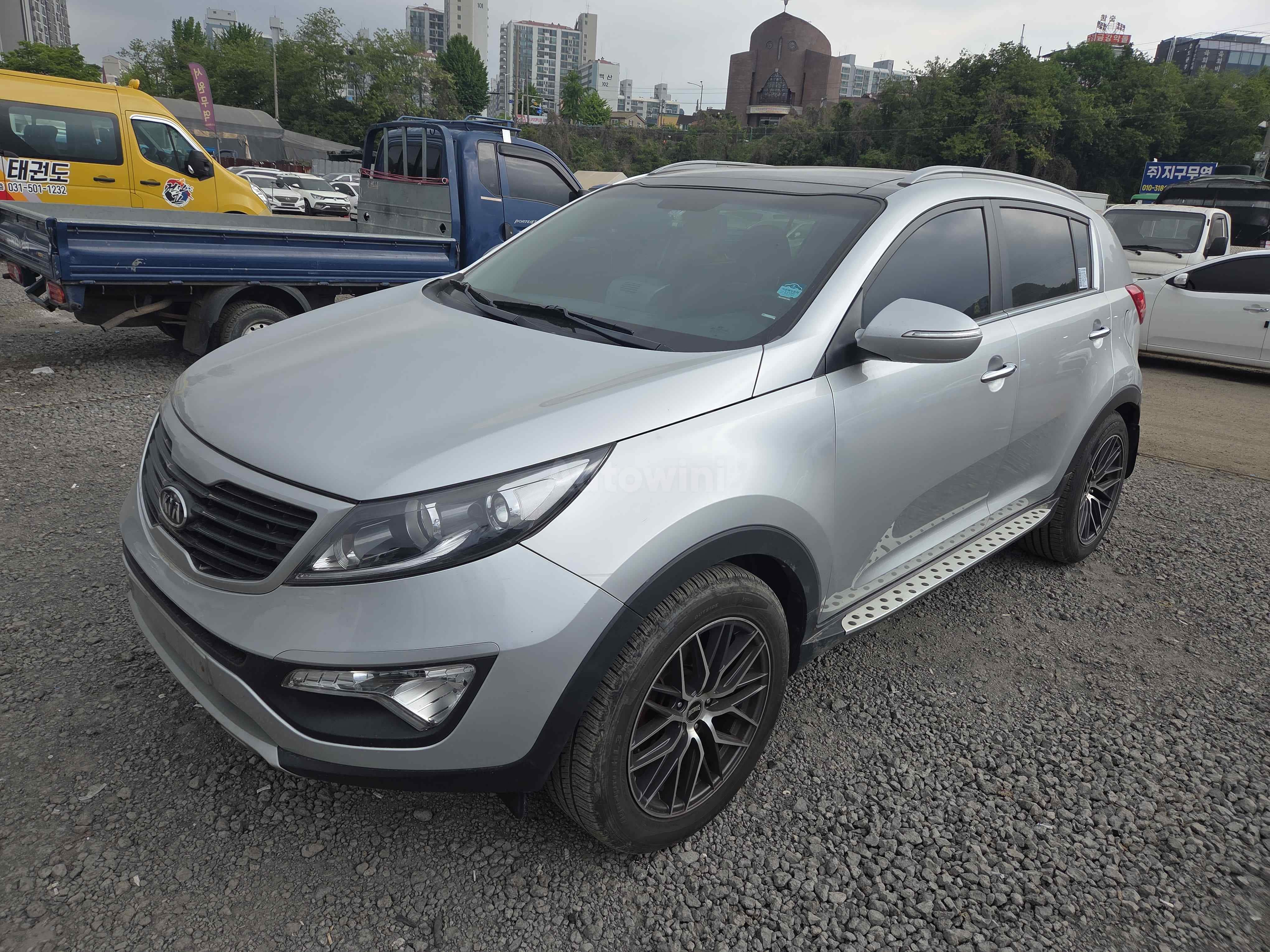 2011 KIA SPORTAGE VIN: KNAPE813BBK027938