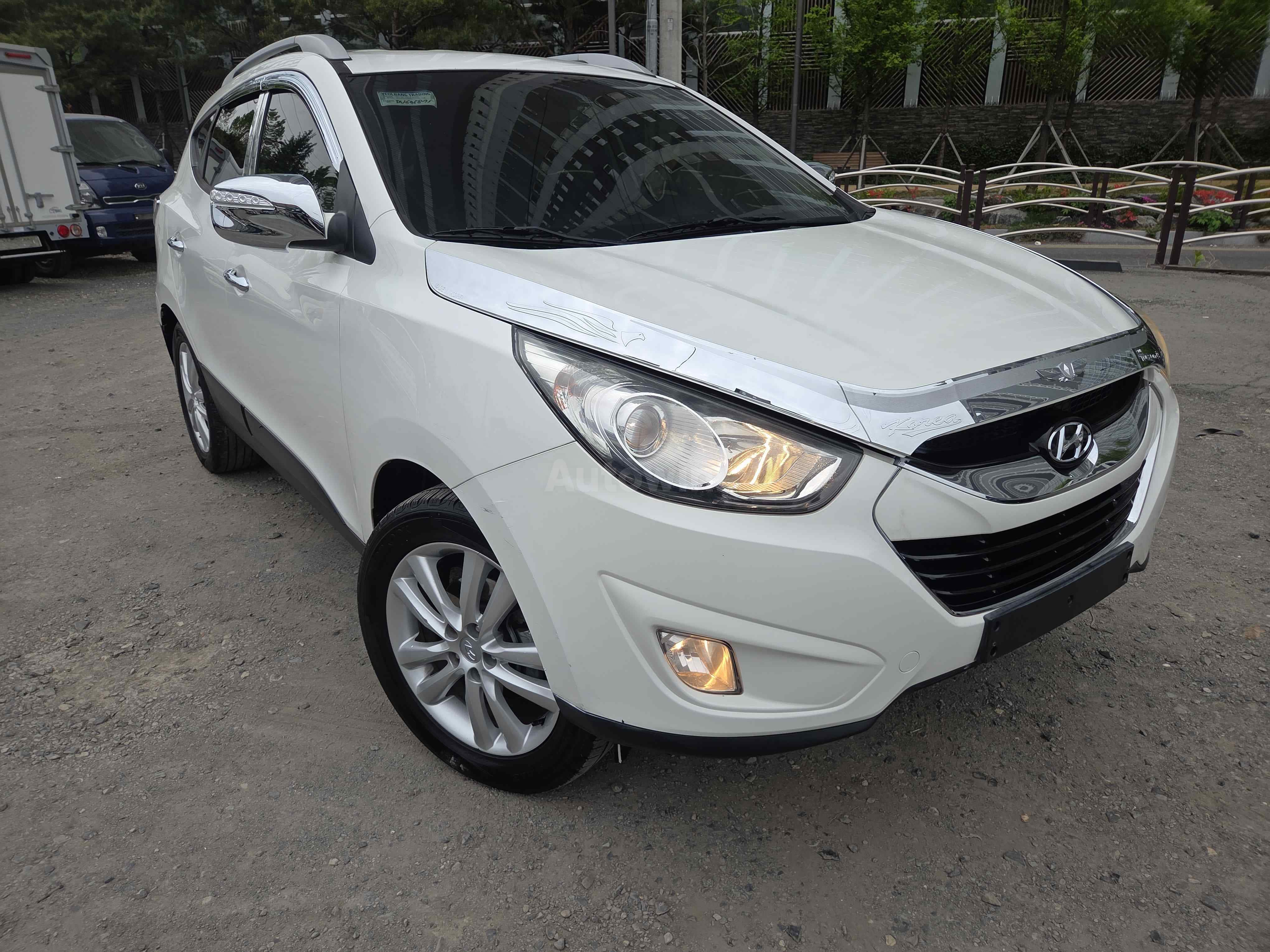 2013 HYUNDAI TUCSON VIN: KMHJU81VBDU645871