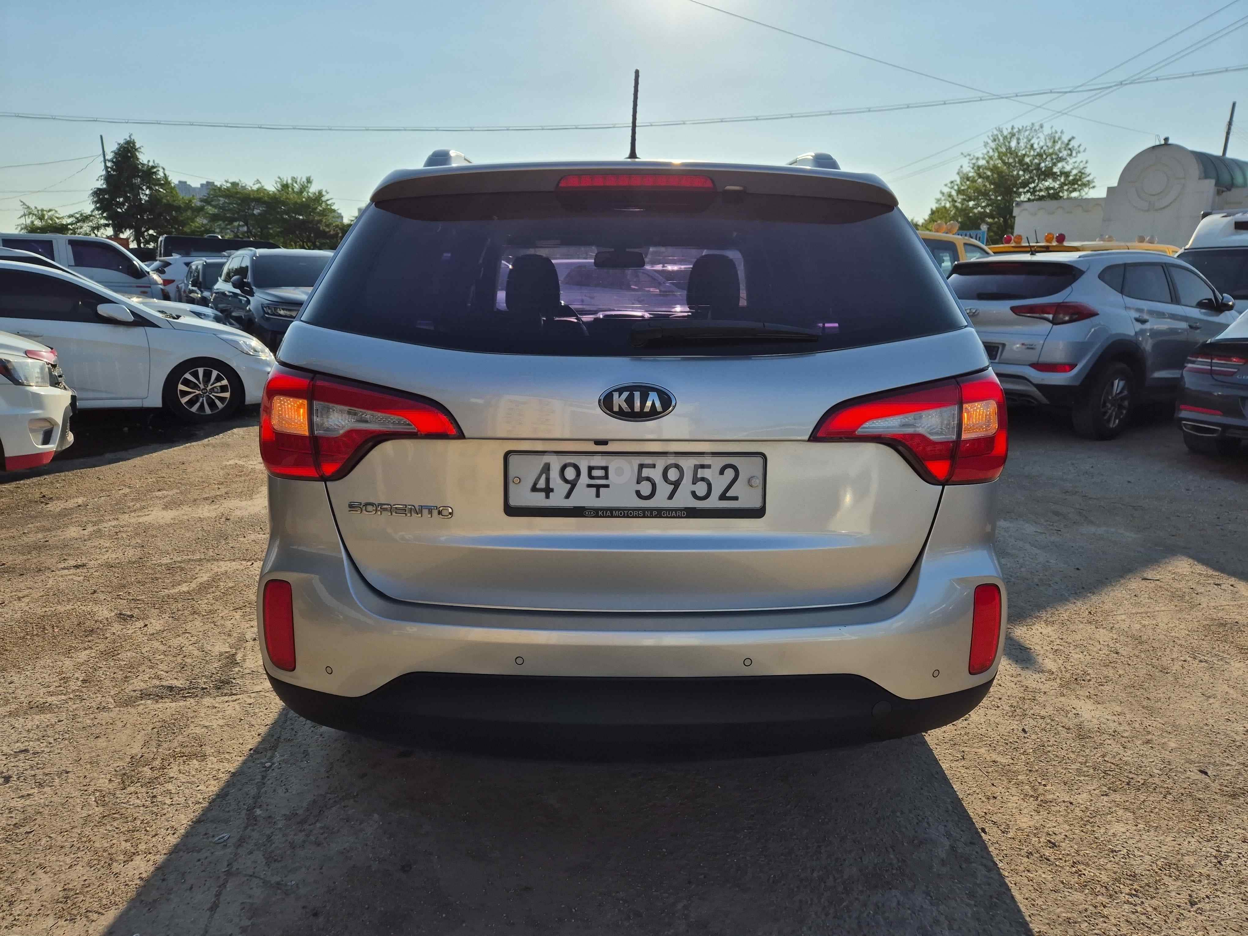 2014 KIA SORENTO VIN: KNAKU815BEA424651
