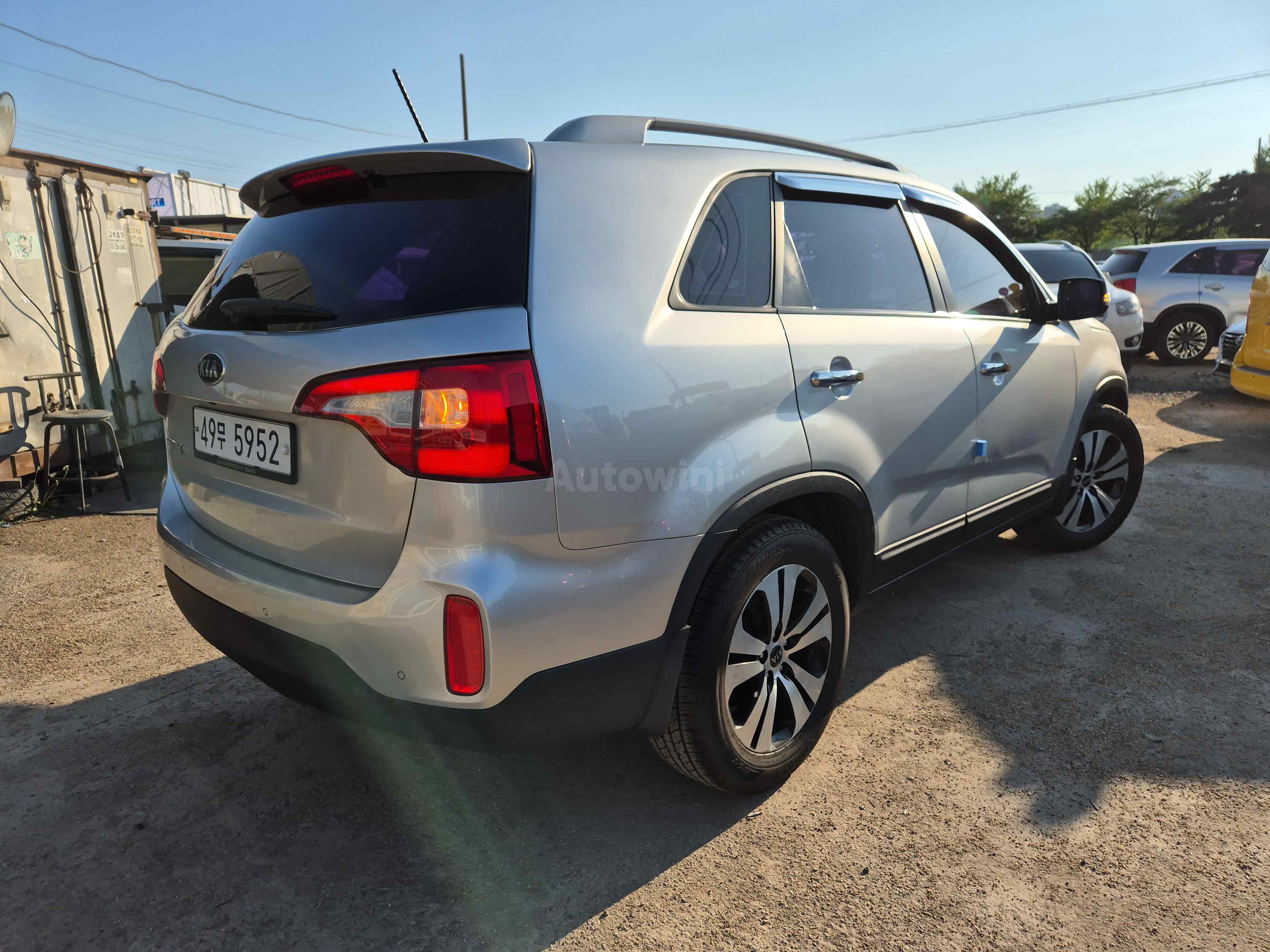 2014 KIA SORENTO VIN: KNAKU815BEA424651