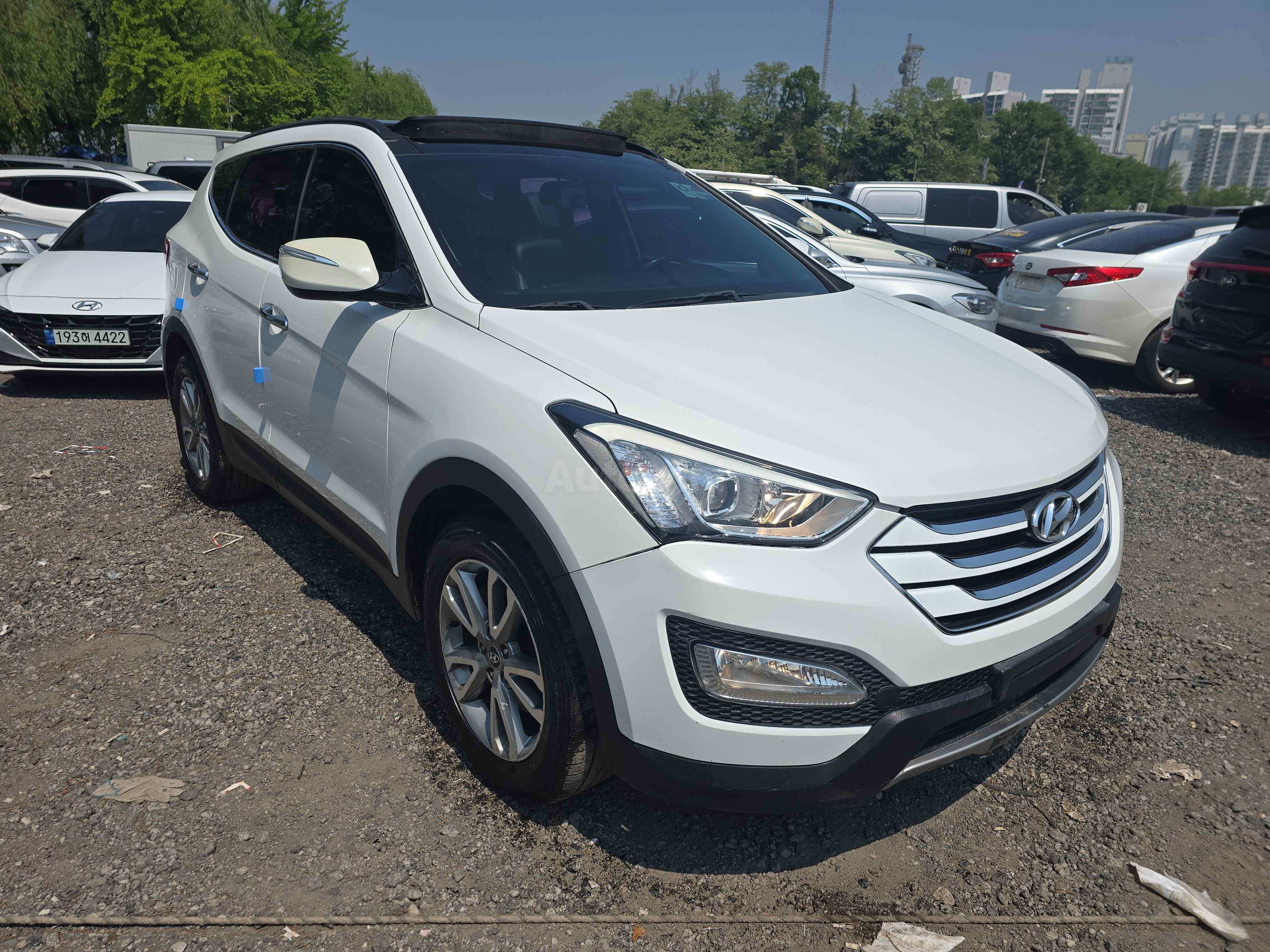 2013 HYUNDAI SANTAFE VIN: KMHSW81UBDU169136