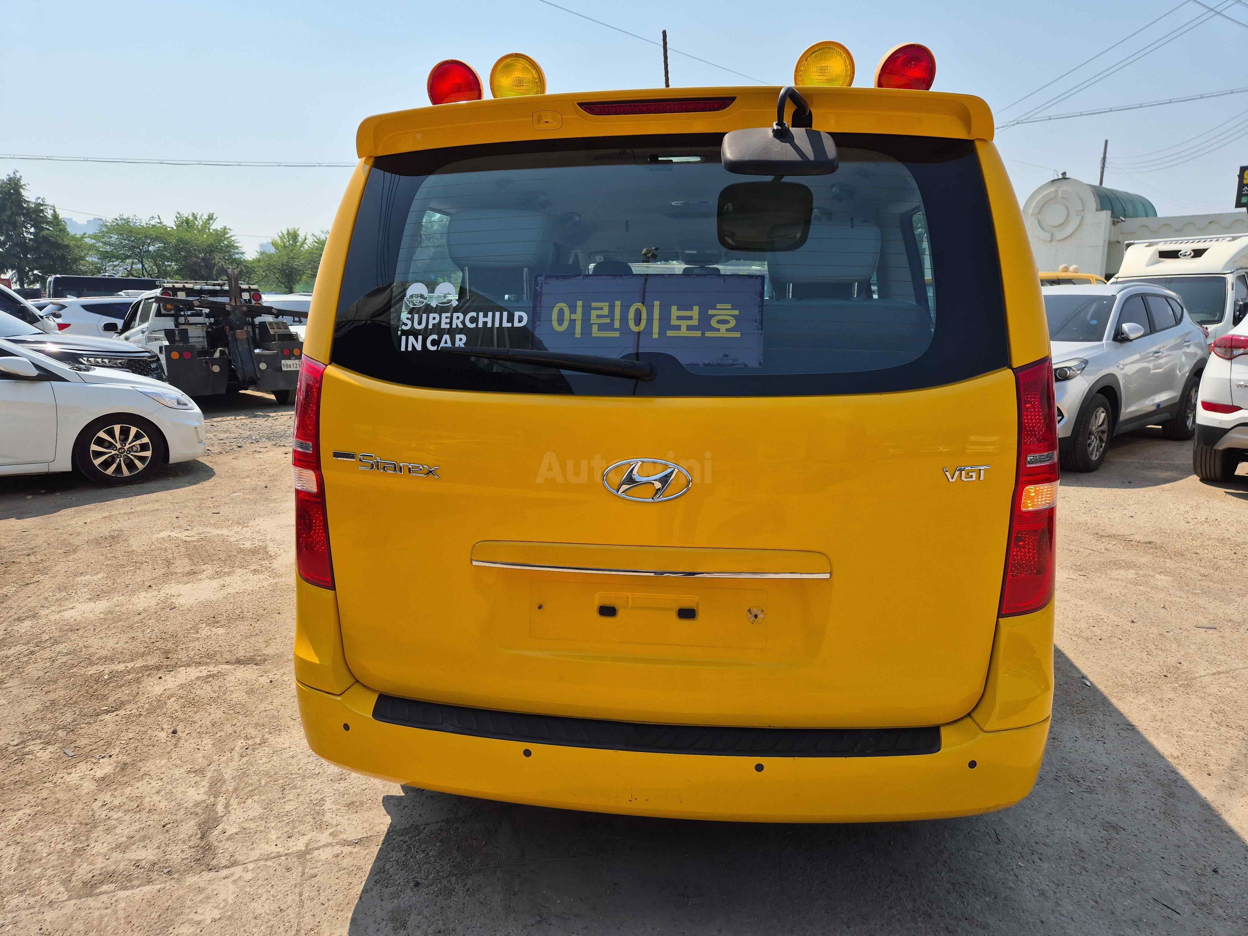 2016 HYUNDAI STAREX VIN: KMJWA37KBGU802614