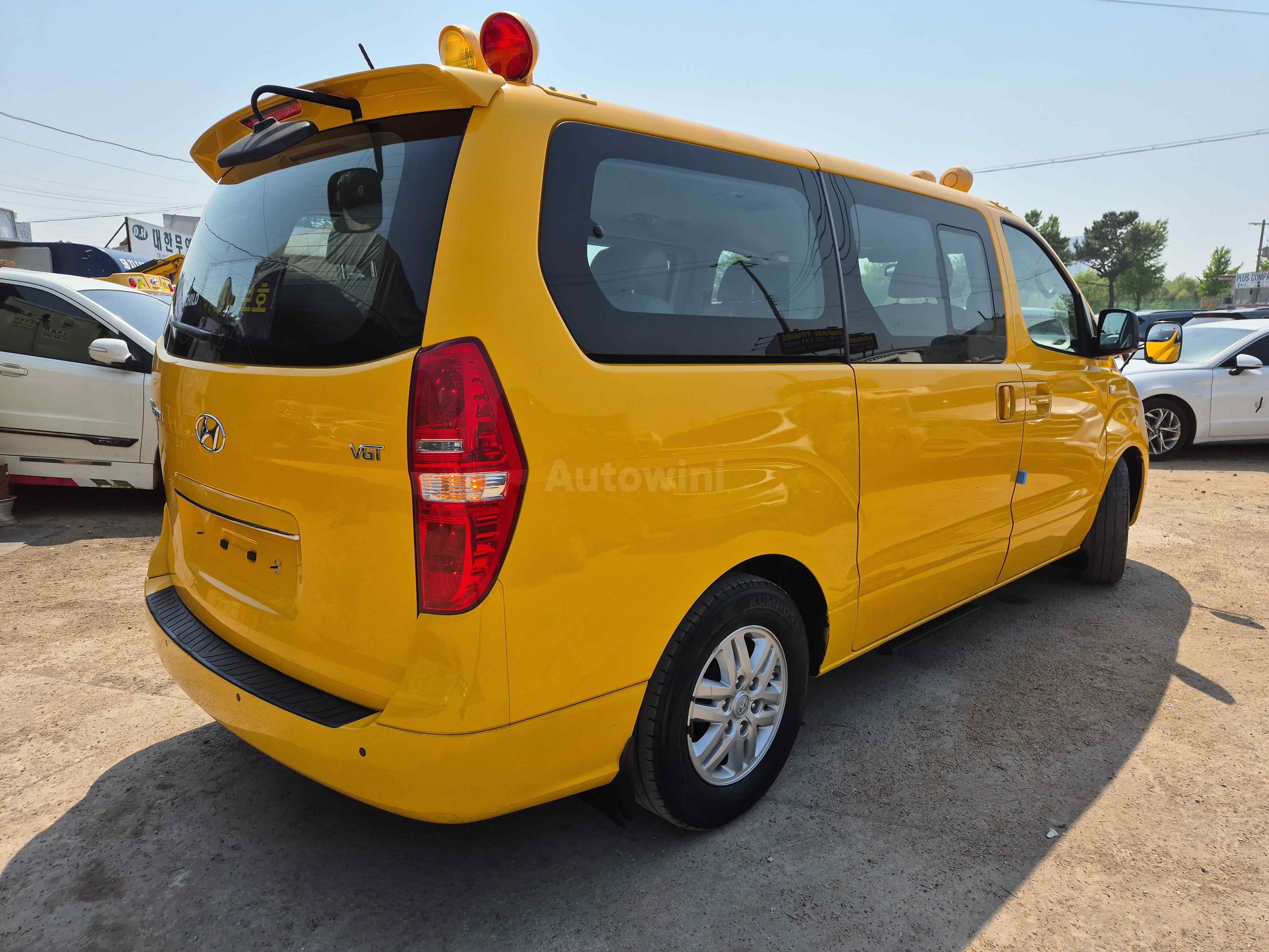2016 HYUNDAI STAREX VIN: KMJWA37KBGU802614