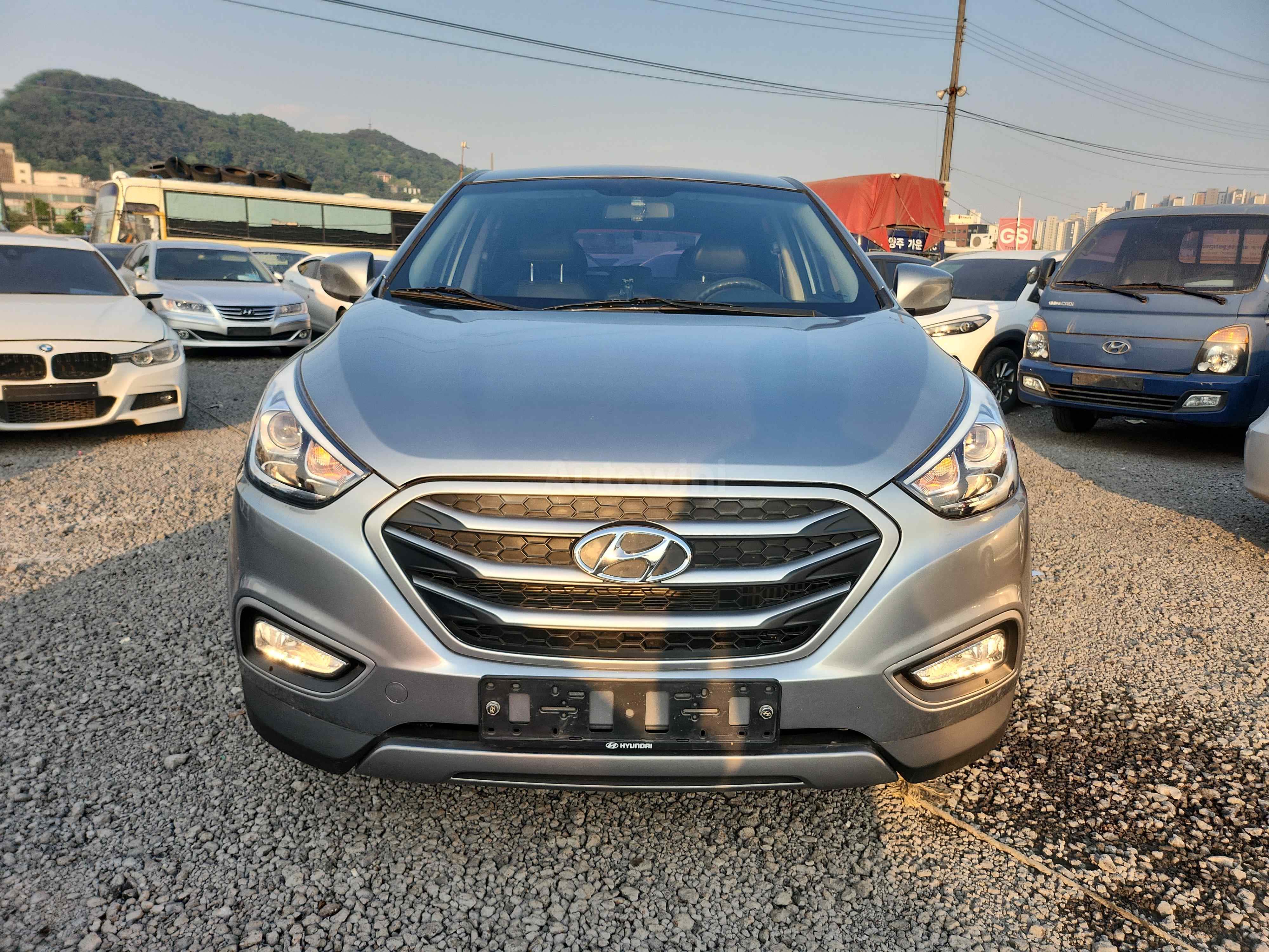2014 HYUNDAI TUCSON VIN: KMHJT81VBEU792533