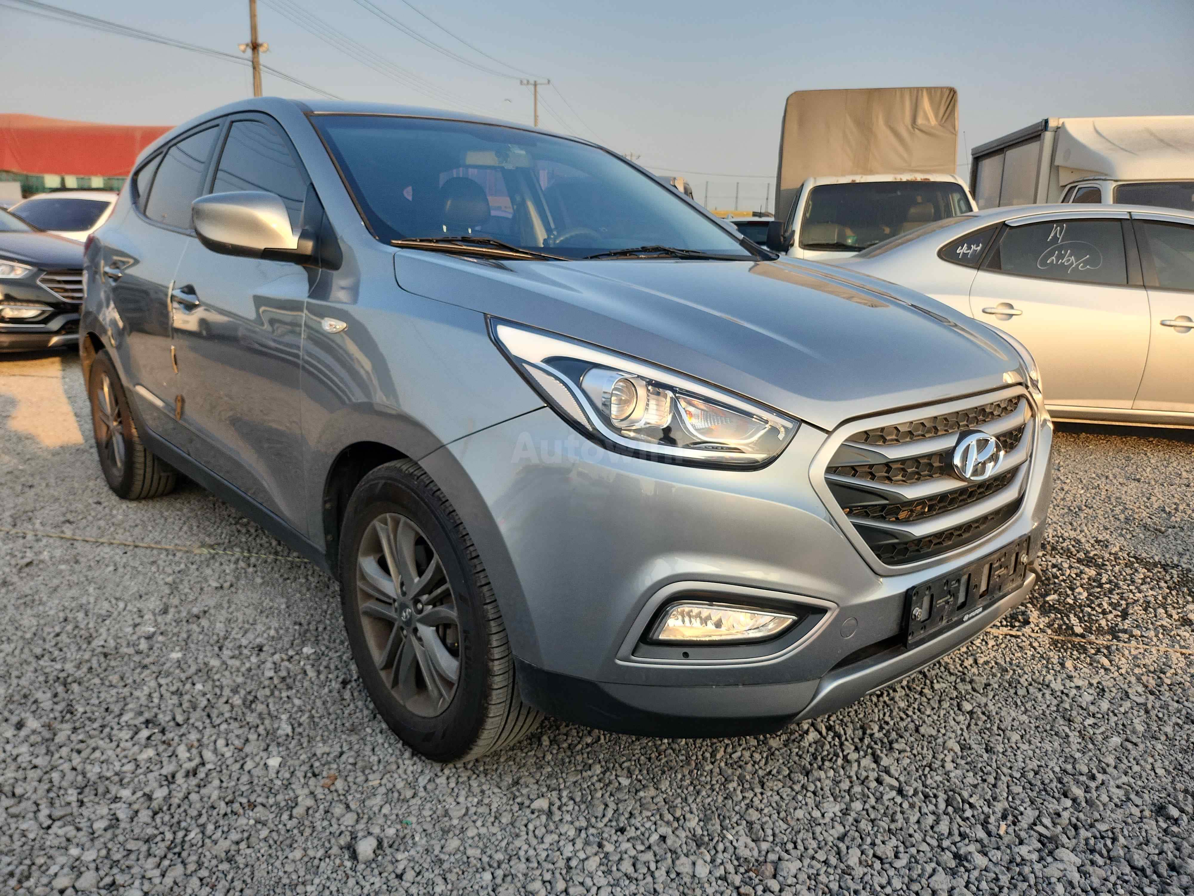 2014 HYUNDAI TUCSON VIN: KMHJT81VBEU792533