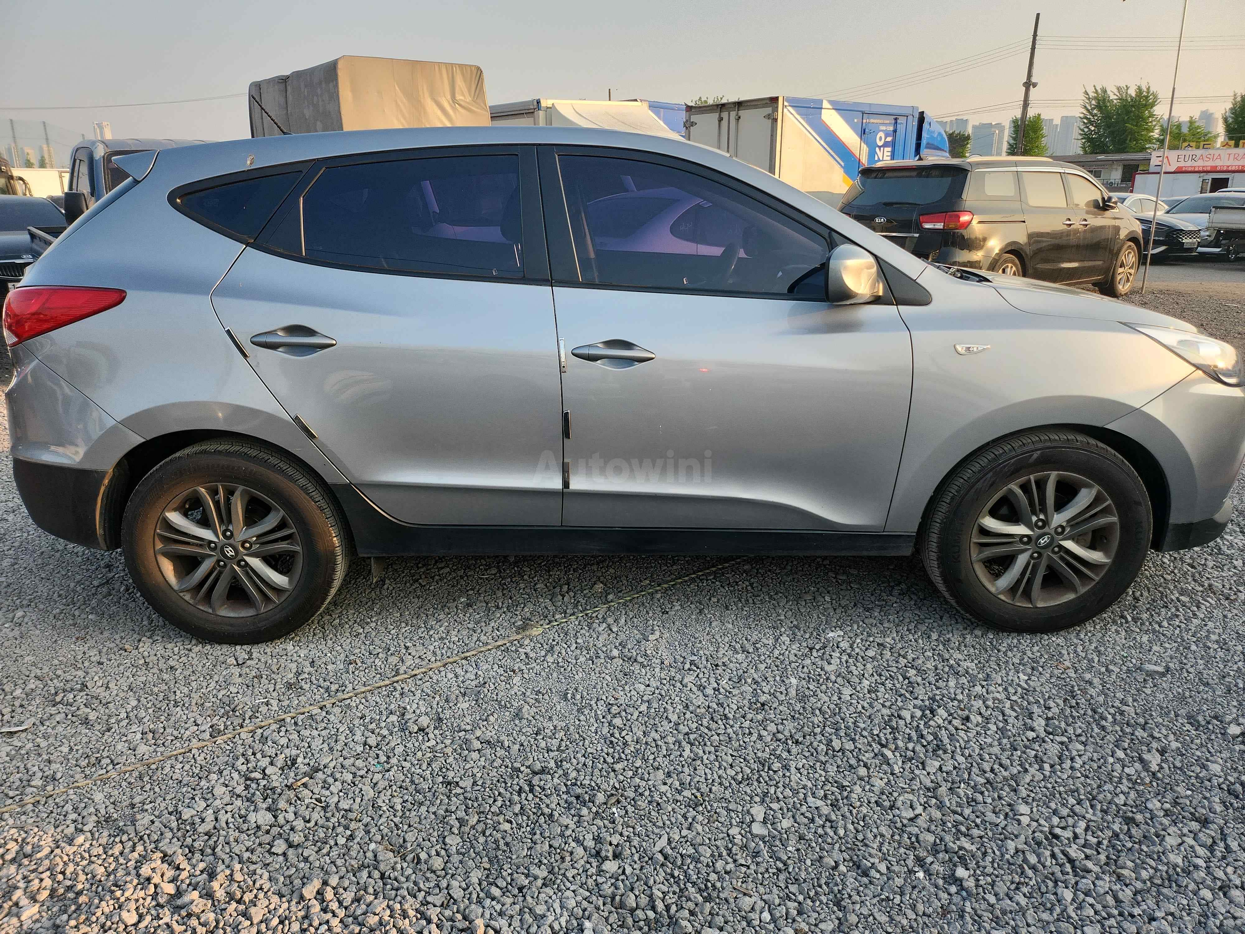 2014 HYUNDAI TUCSON VIN: KMHJT81VBEU792533