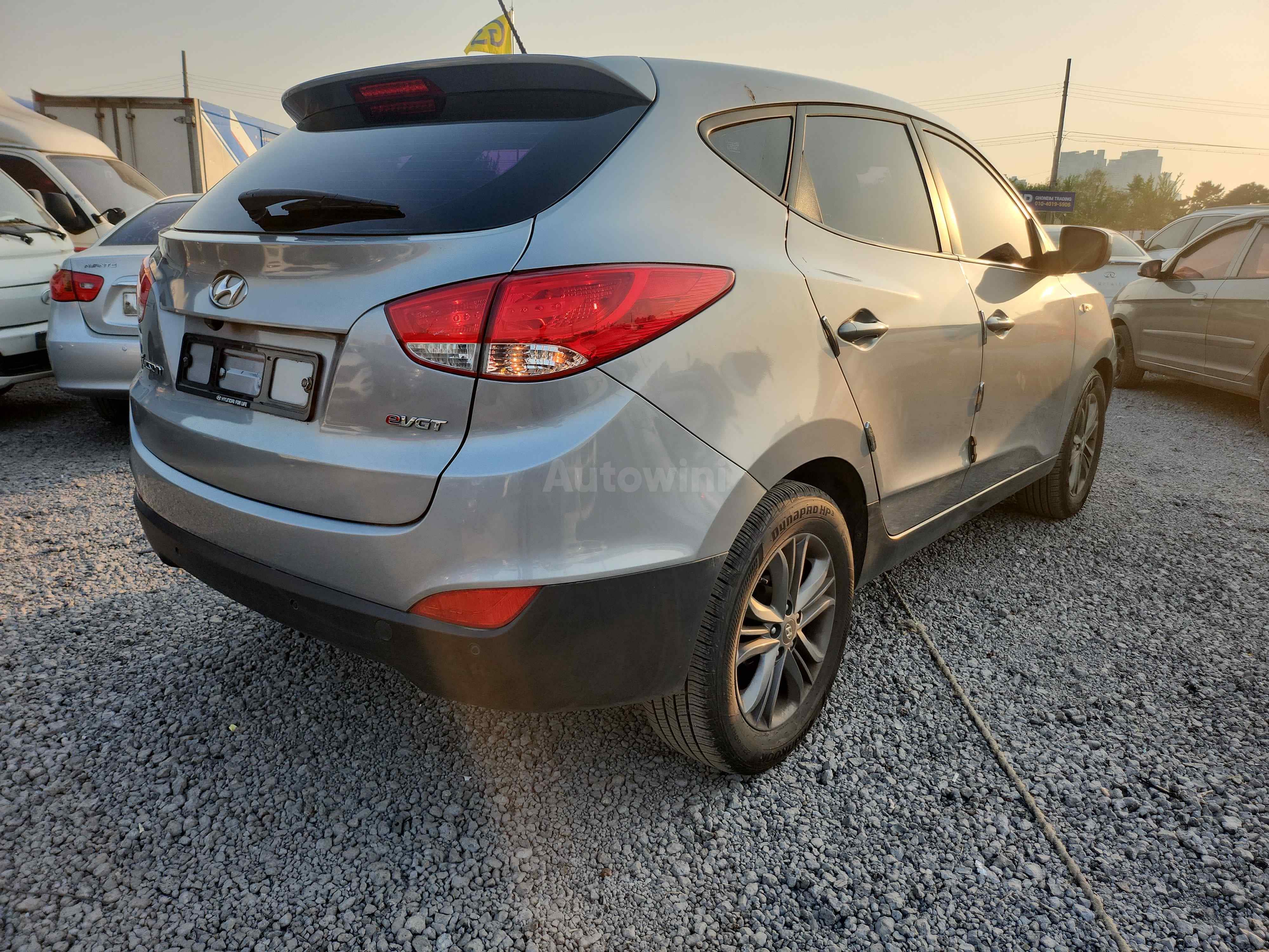 2014 HYUNDAI TUCSON VIN: KMHJT81VBEU792533