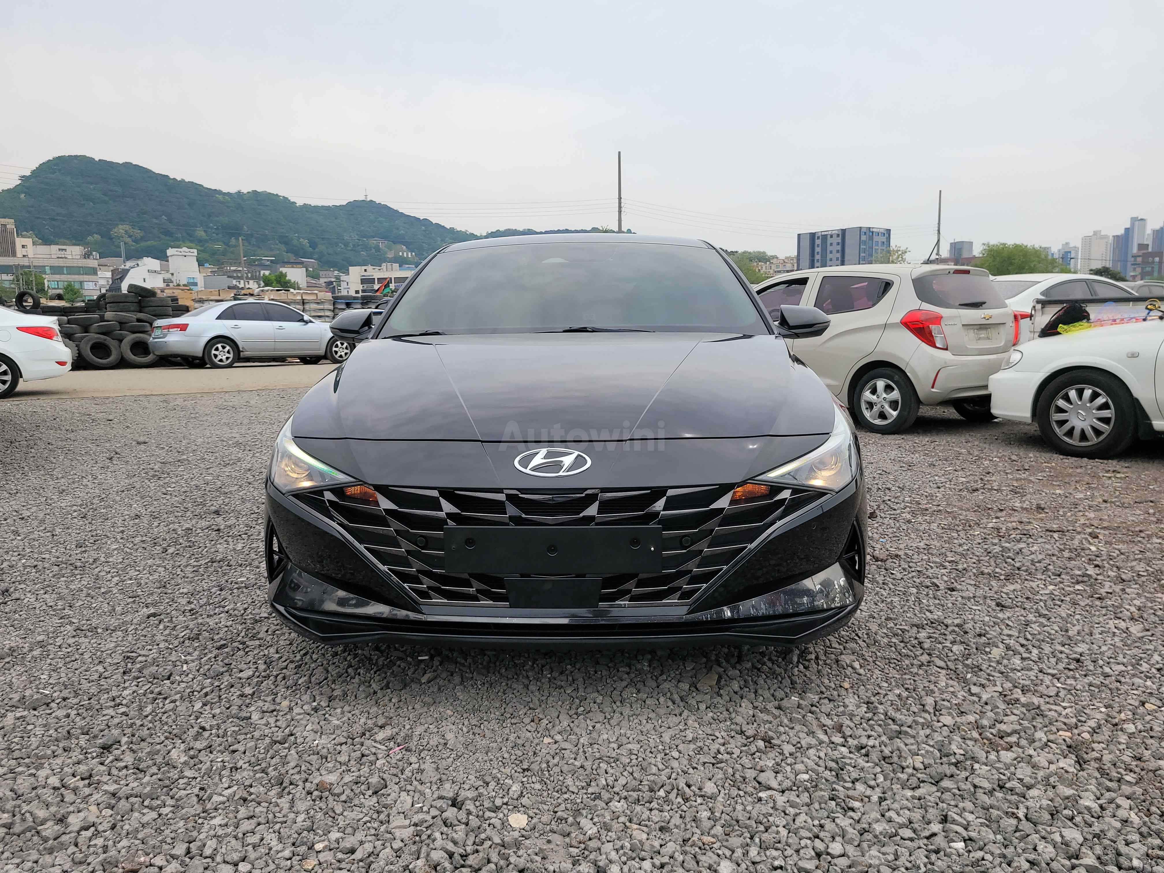 2021 HYUNDAI AVANTE VIN: KMHLM41EEMU017615