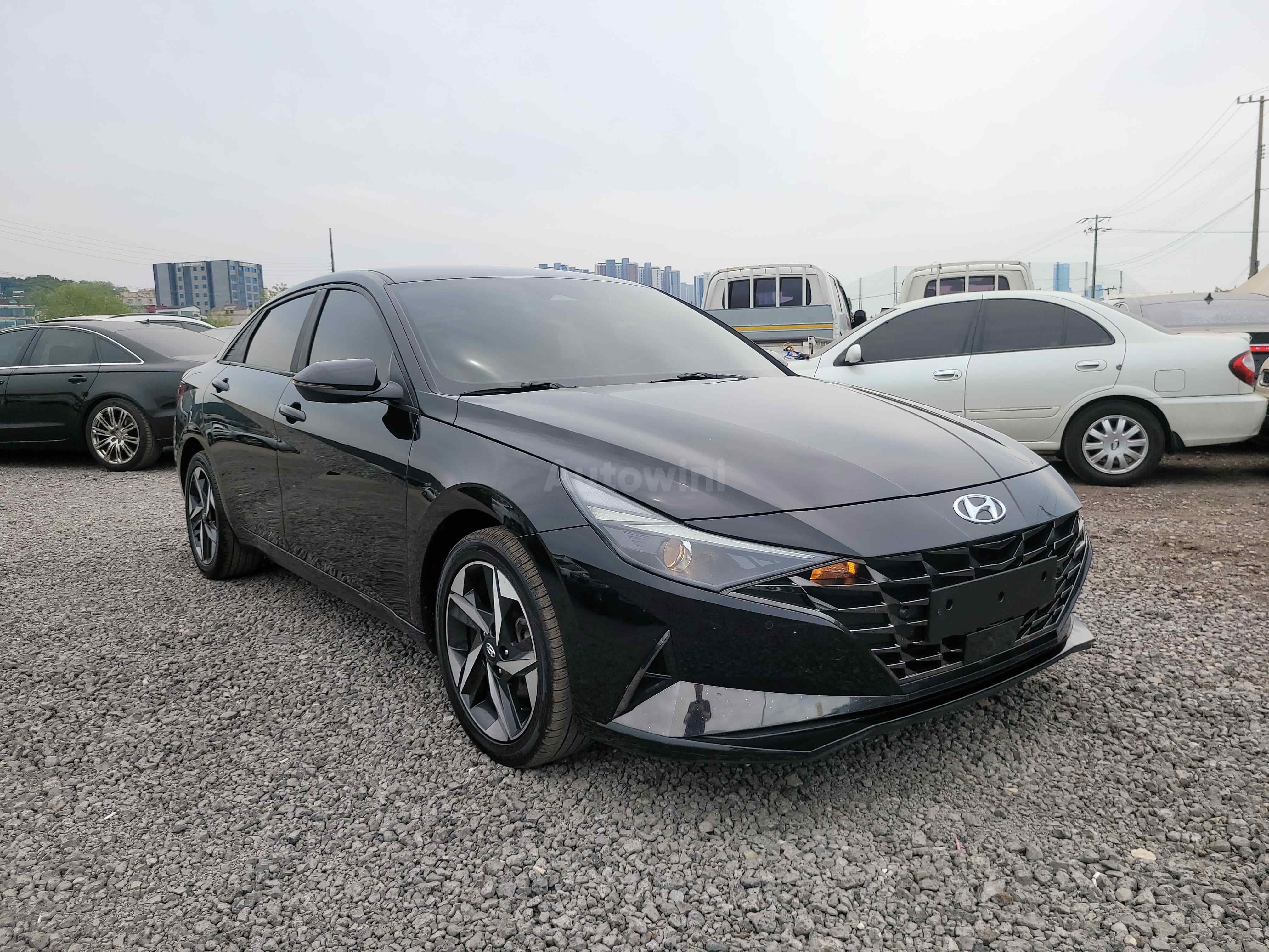 2021 HYUNDAI AVANTE VIN: KMHLM41EEMU017615